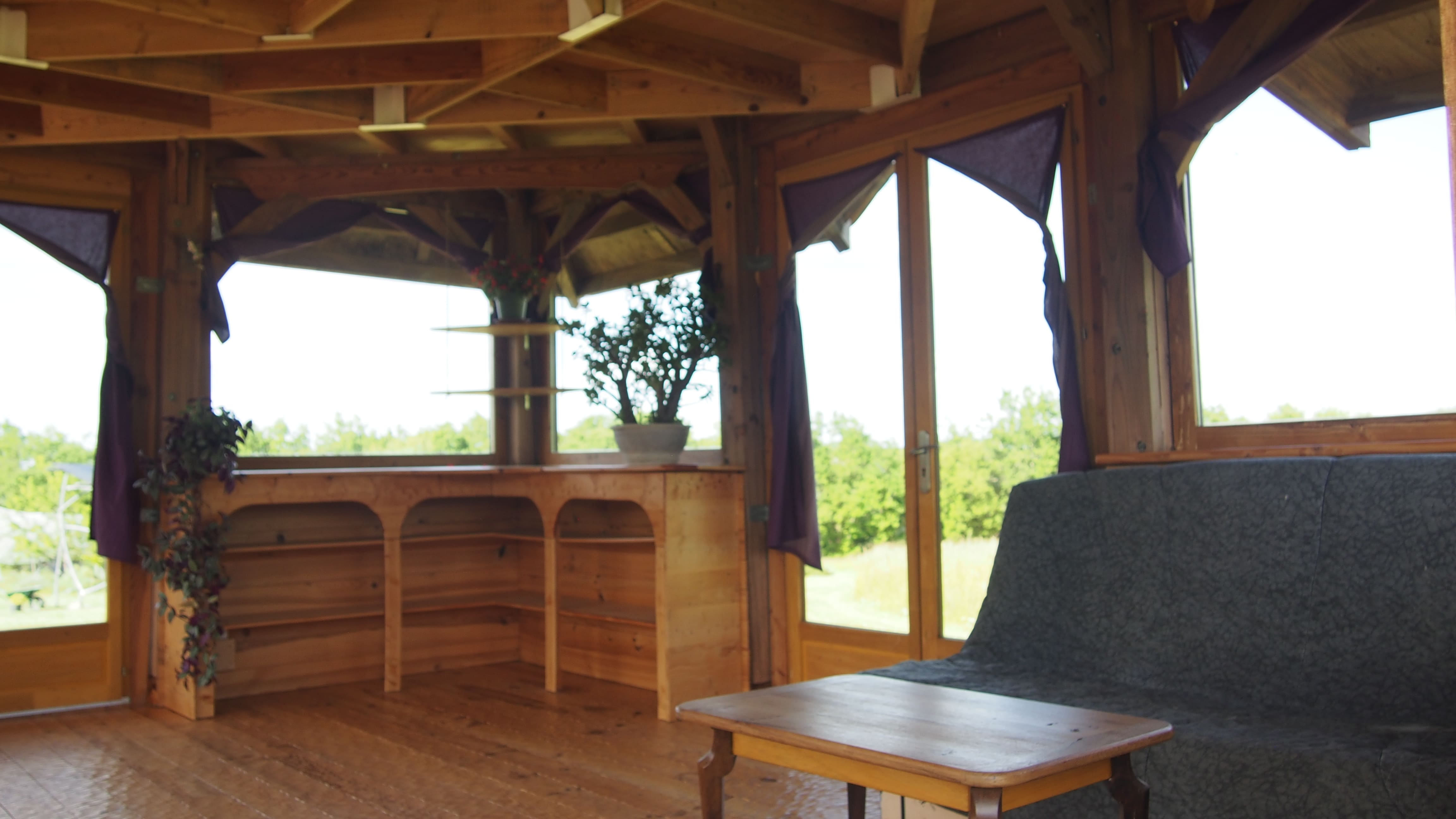 La Cabane du Pèlerin — Cabane avec spa à Lot-et-Garonne à Lafitte-sur-Lot — chambre