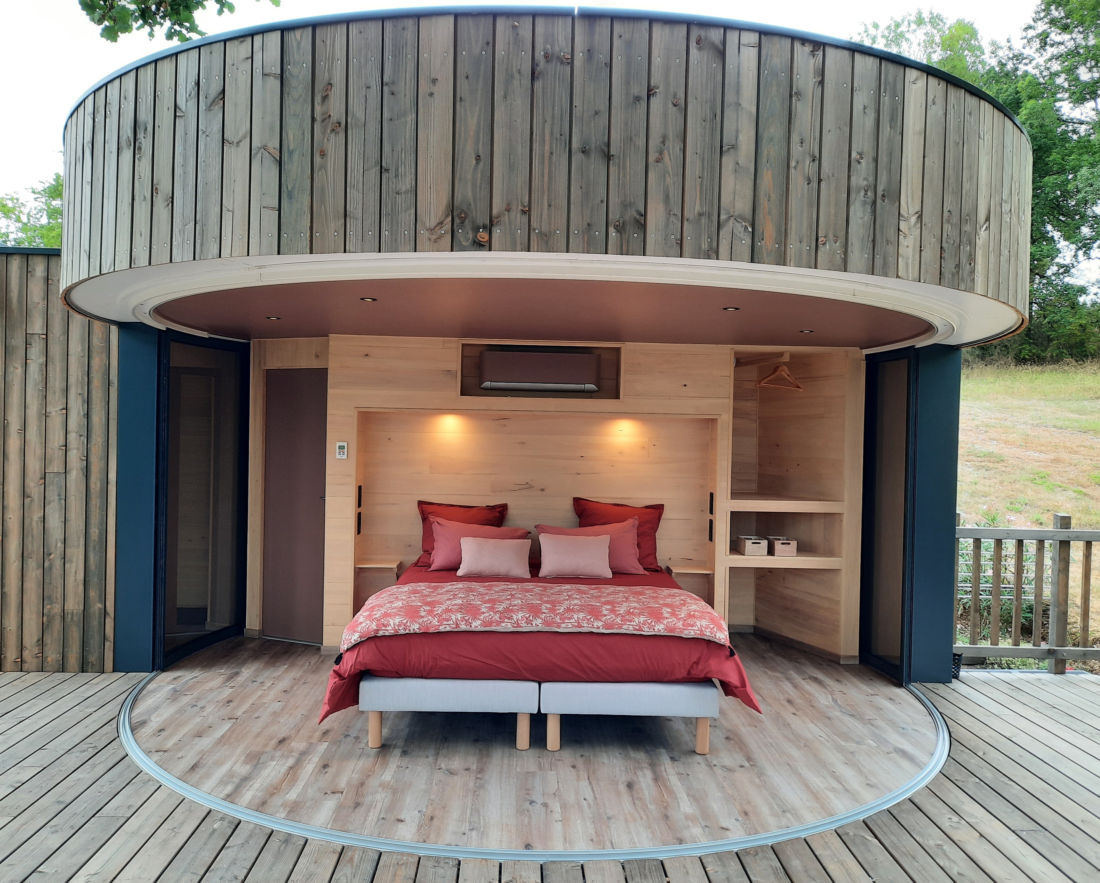 La Cabane du Bas & Spa : une évasion sur pilotis en Midi-Pyrénées à Labastide-Gabausse — espace de vie
