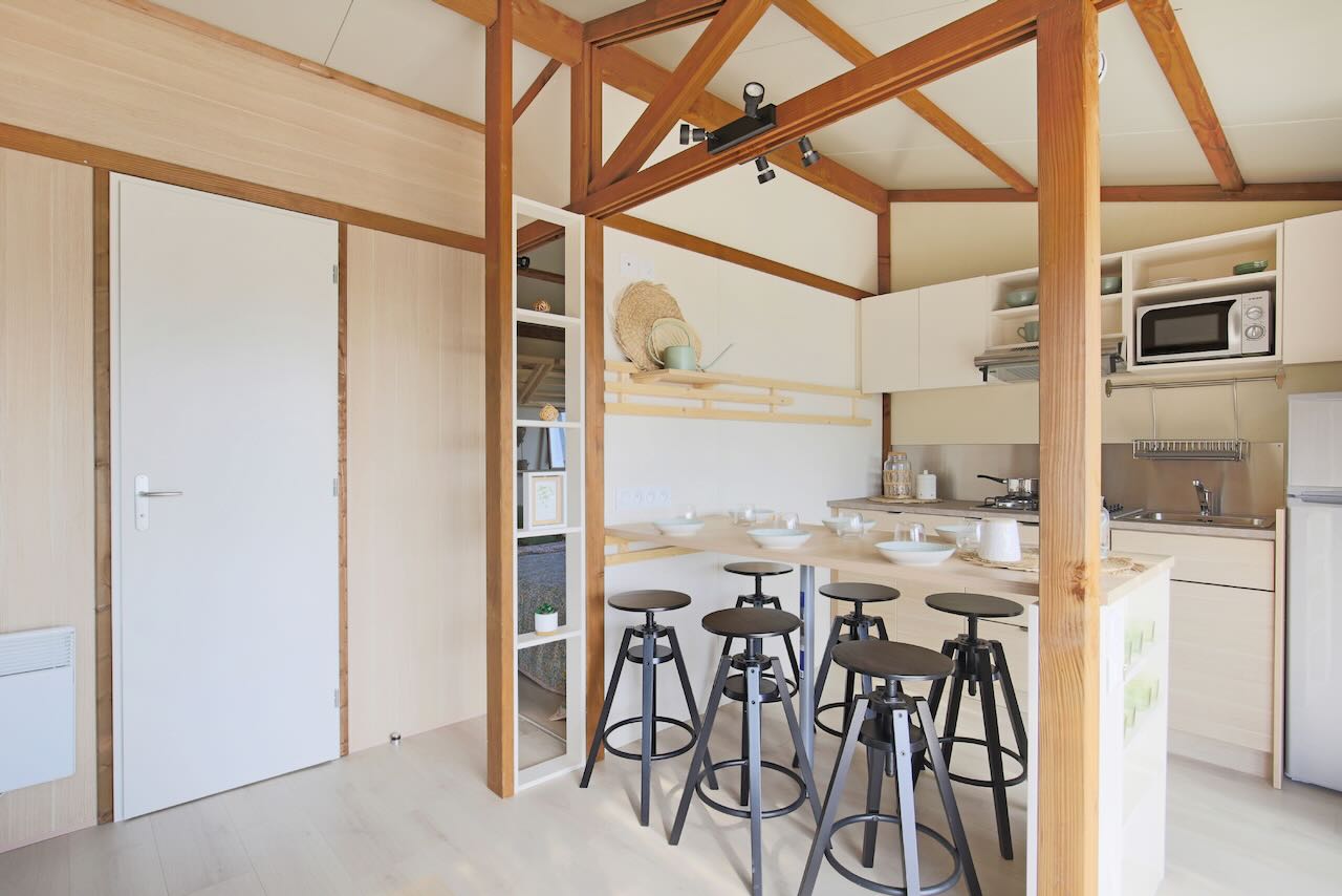Cabane Portland : un refuge enchanteur en Rhône-Alpes à Lablachere — espace de vie