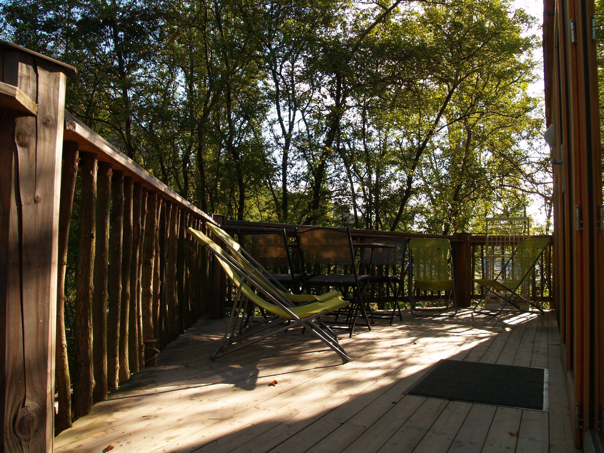 Cabane perchée premium : une expérience unique en Auvergne à Chamalières-Sur-Loire — détail architectural