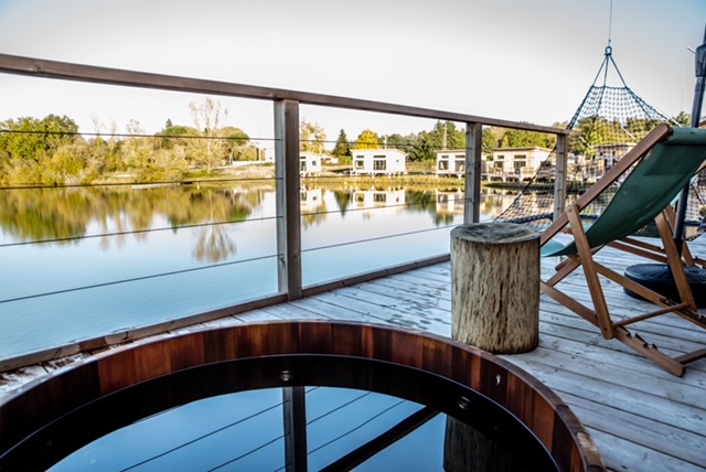 Photo 4/9 — Ecolodge « La Gabare — Ecolodge avec bain nordique à Gironde » à Cézac Gironde