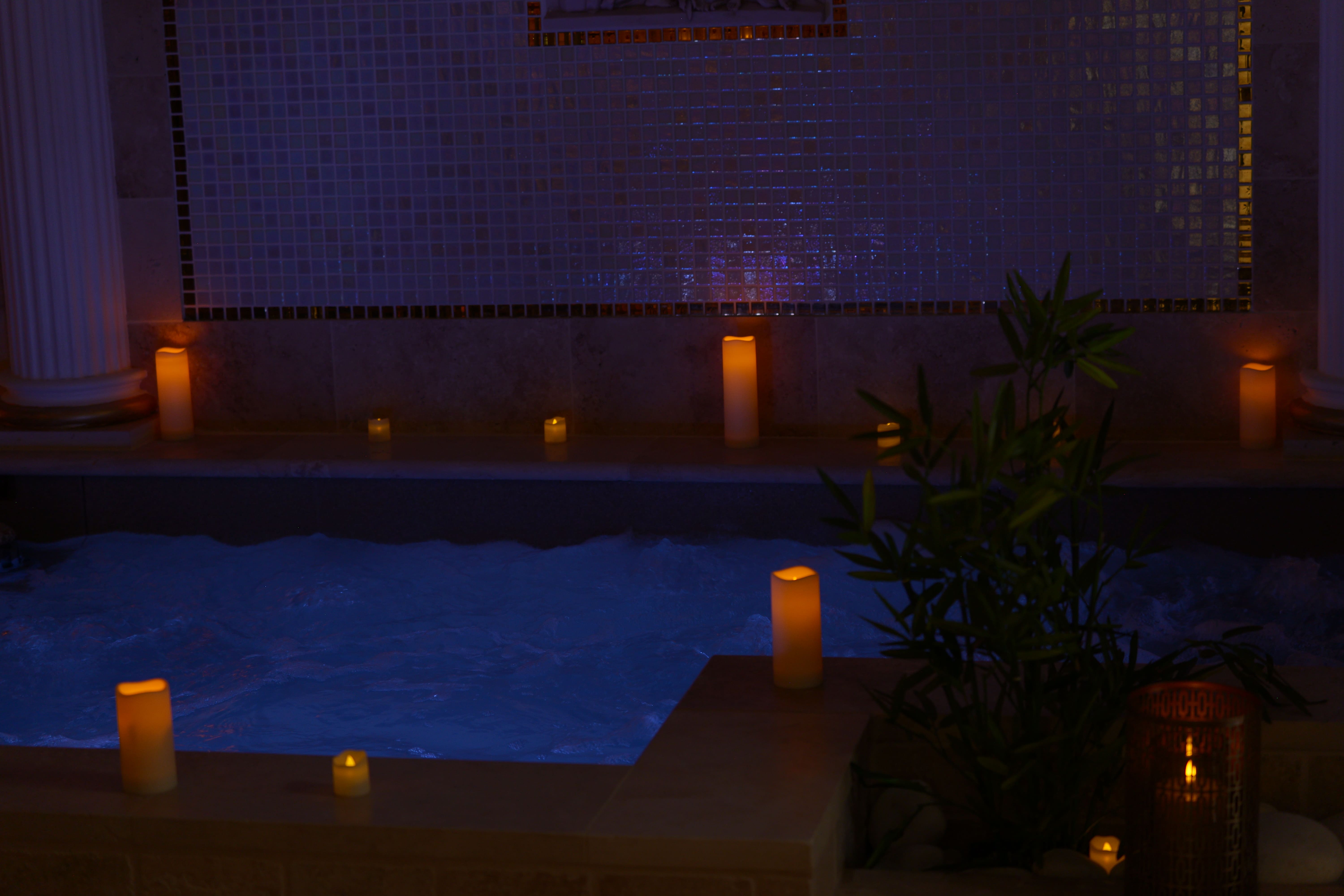 La Villa Rom’Antiqua — Maison insolite avec spa à Pyrénées-Orientales à Perpignan — cuisine