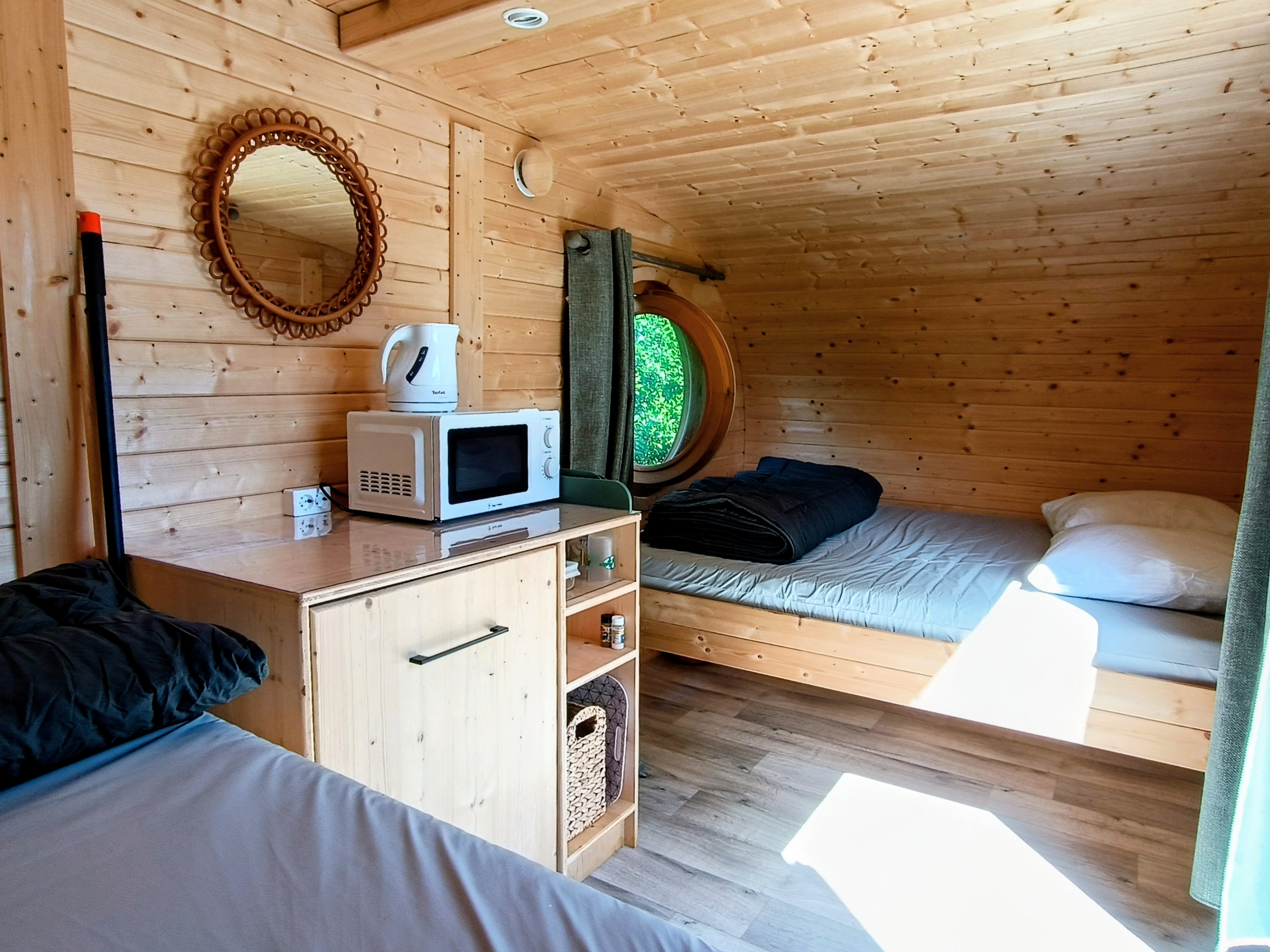 Cabane SIRÈNE — Séjour insolite avec spa à Ambon à Ambon — vue intérieure