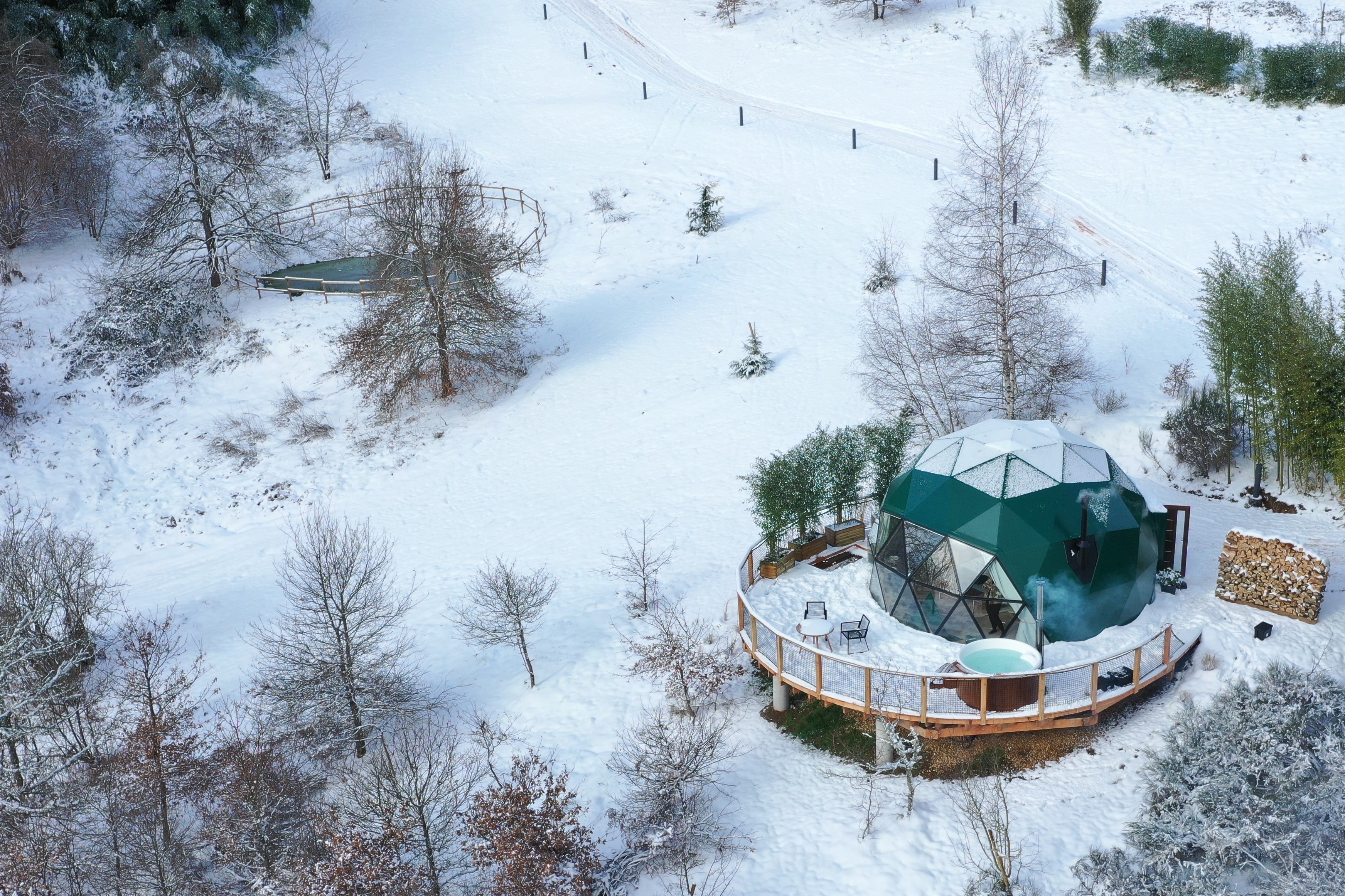 Dôme Orion & Spa : une évasion insolite en pleine nature à Cunlhat — salle de bain