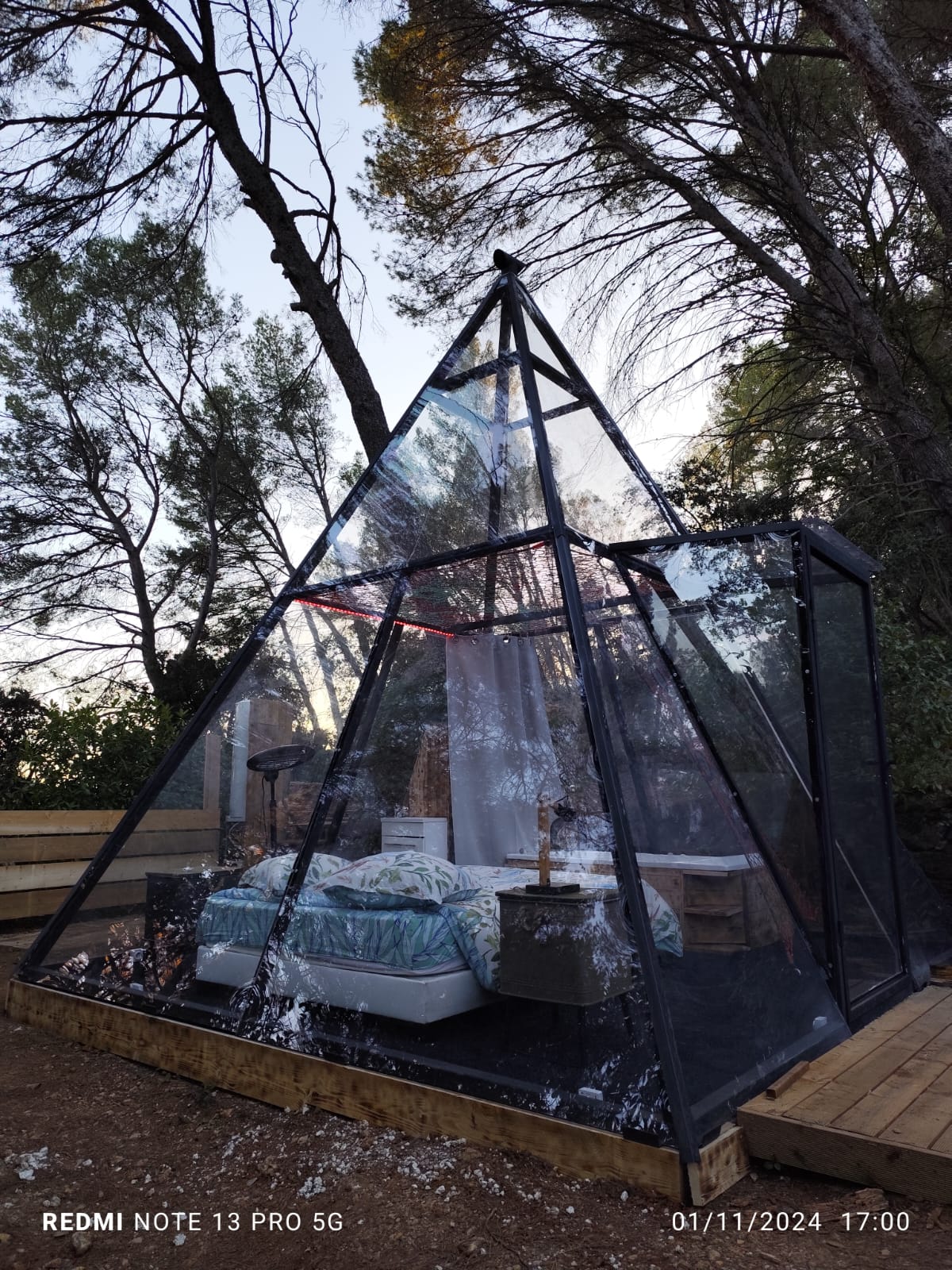 Une expérience inclassable au cœur de la Provence à Carnoules — salle de bain