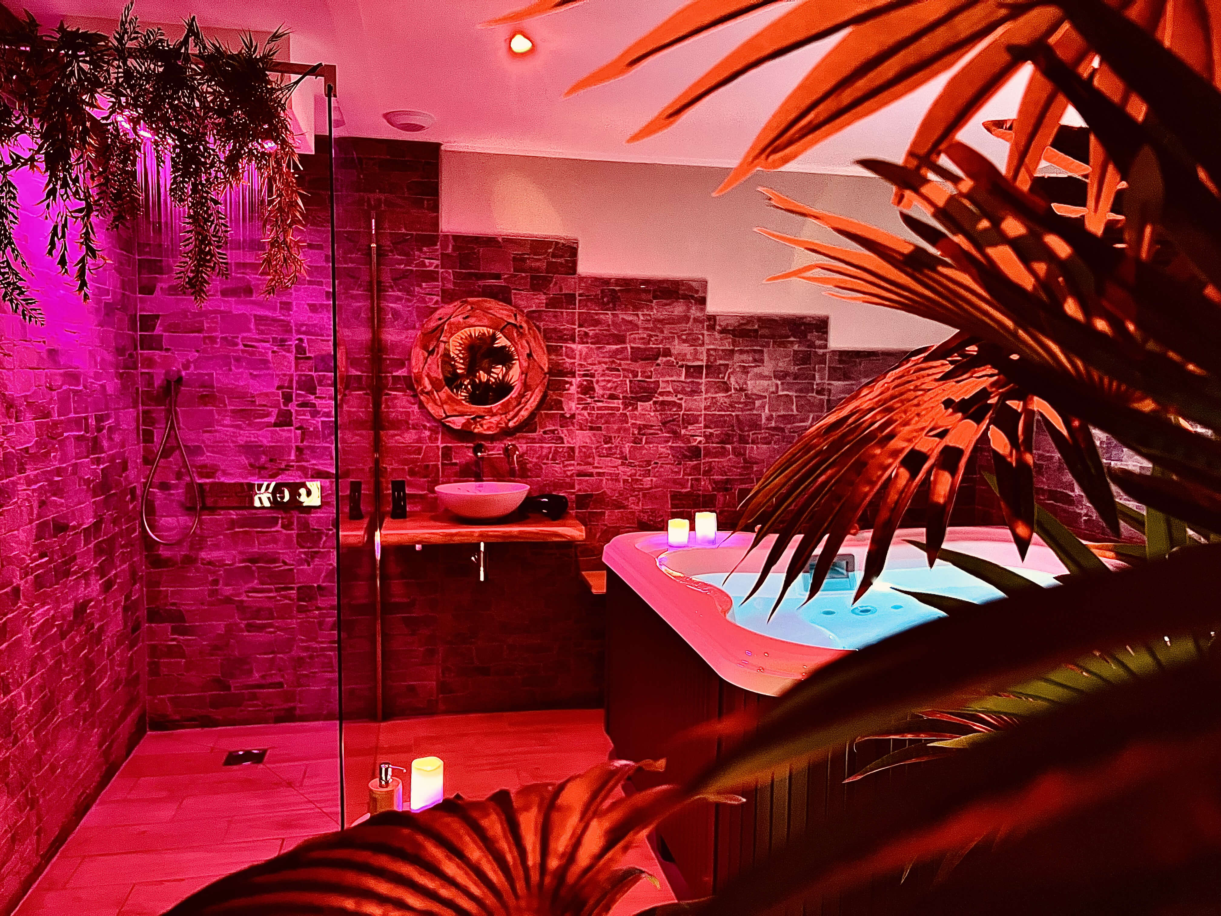Suite Romantique Lost Paradise — Évasion avec Spa à Nord à Dunkerque — cuisine