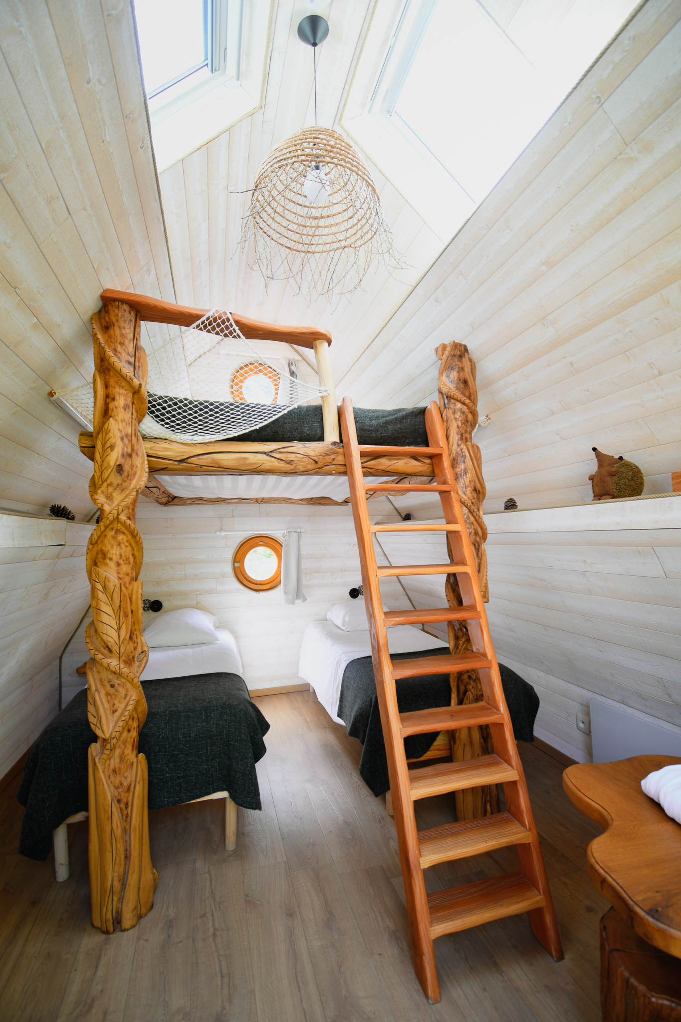 La Cabane Merveilleuse Spa : une expérience unique en Picardie à Rosoy-En-Multien — vue depuis la terrasse