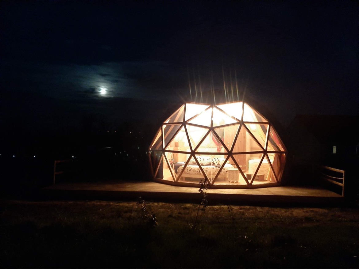 Ô dôme divin & Balnéo — Dôme avec vue panoramique à Cher à Bannay (cher) — environnement naturel