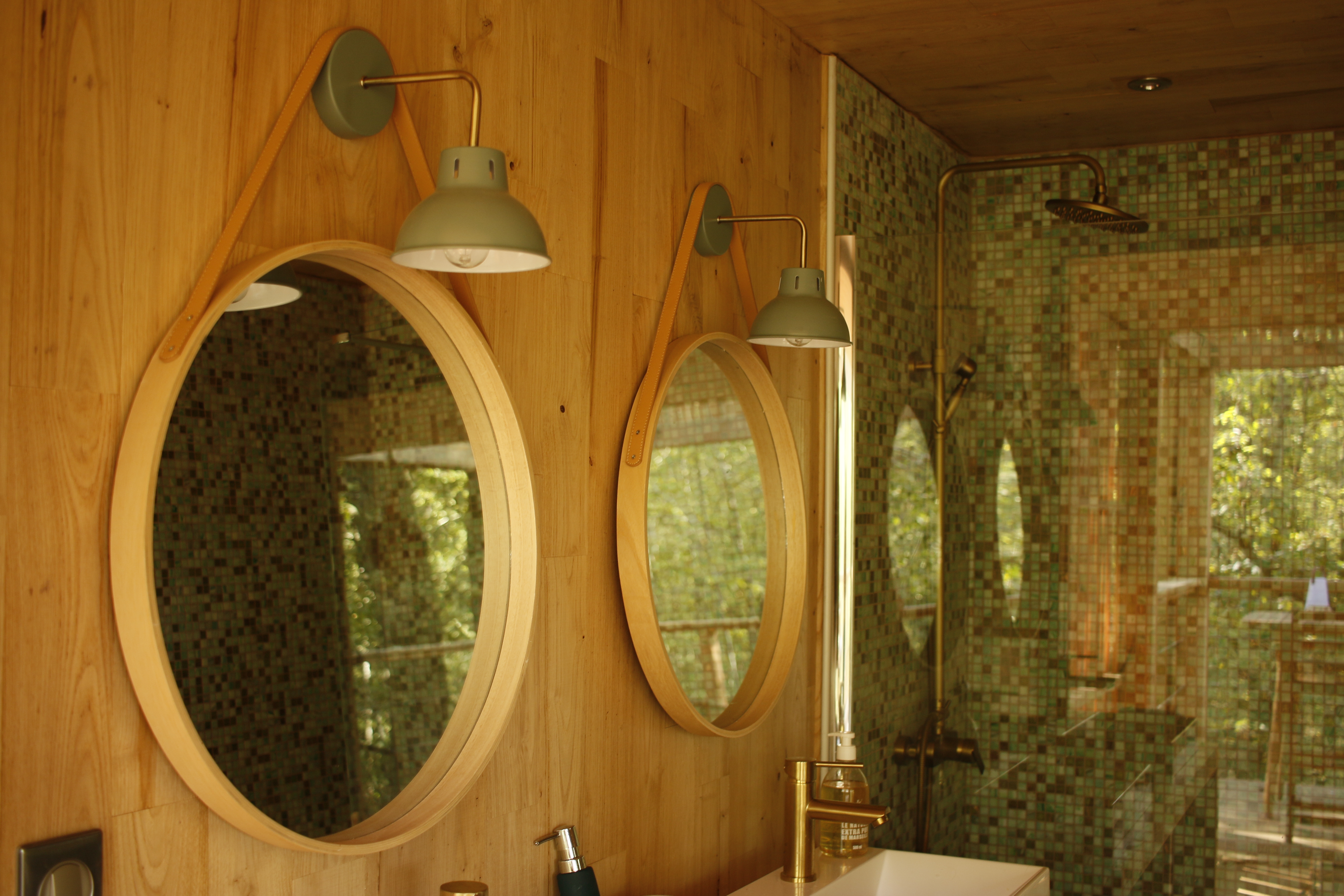 Lodge O'Plumes & Spa : une évasion sur pilotis à Esvres-Sur-Indre — environnement naturel