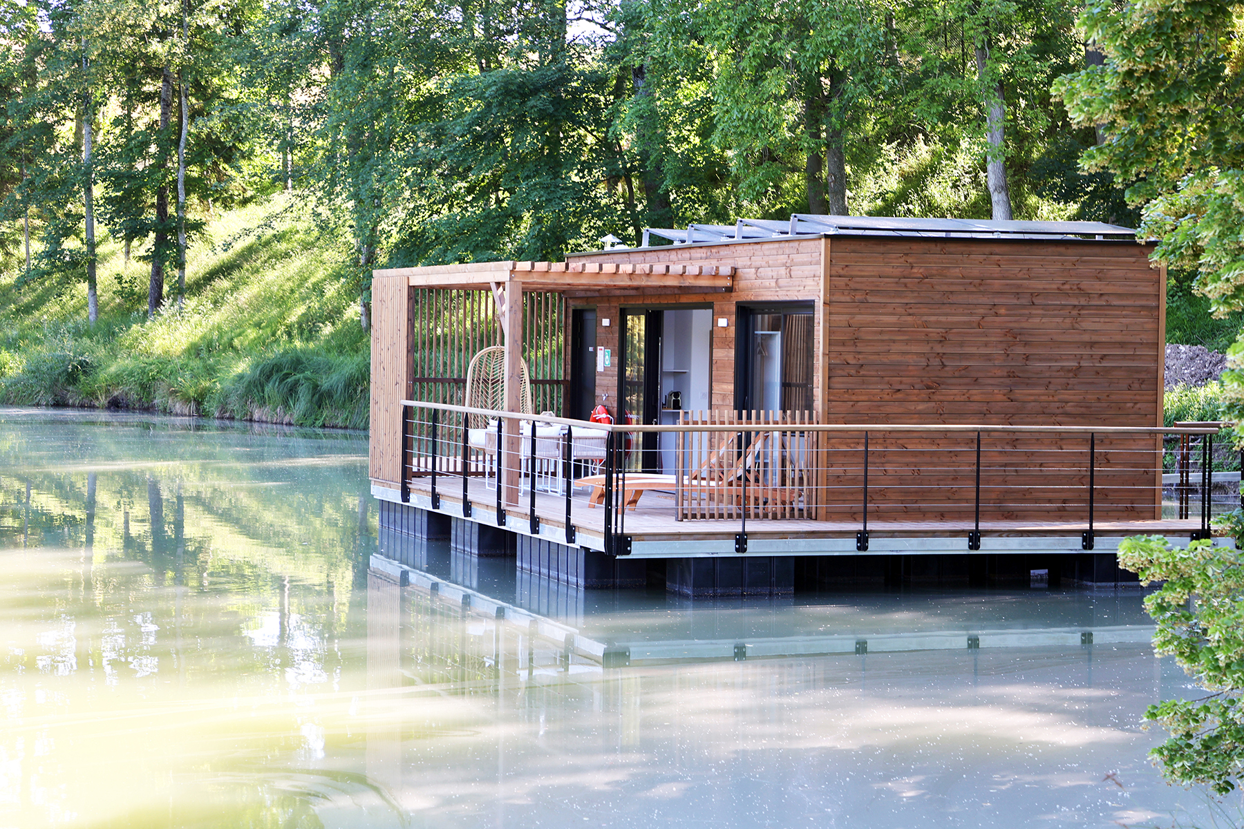 L’Õdacieuse : une cabane sur l'eau en Champagne-Ardenne