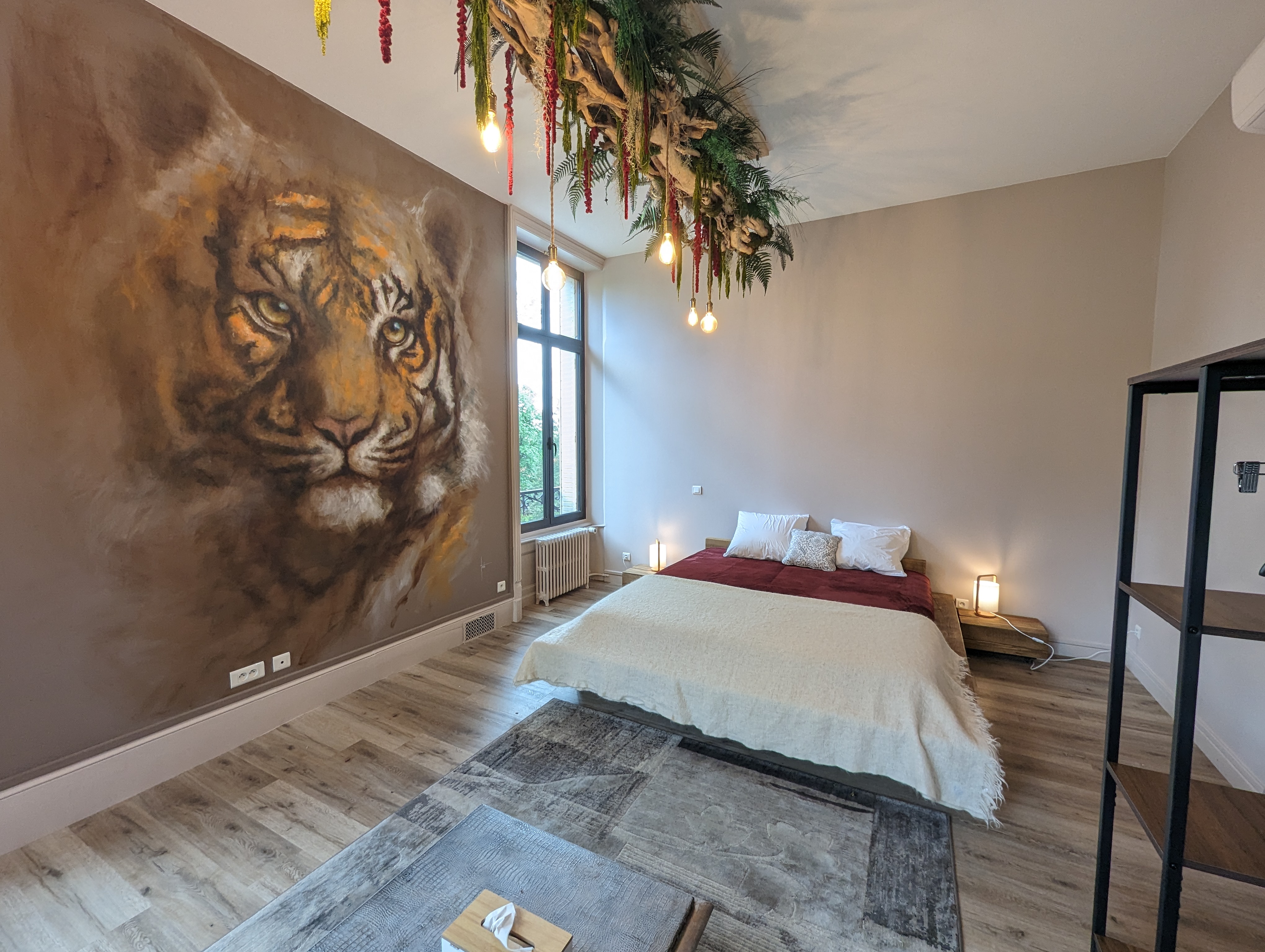 Chambre "Rêve de Tigre" — Chambre à thème avec spa à Puy-de-Dôme