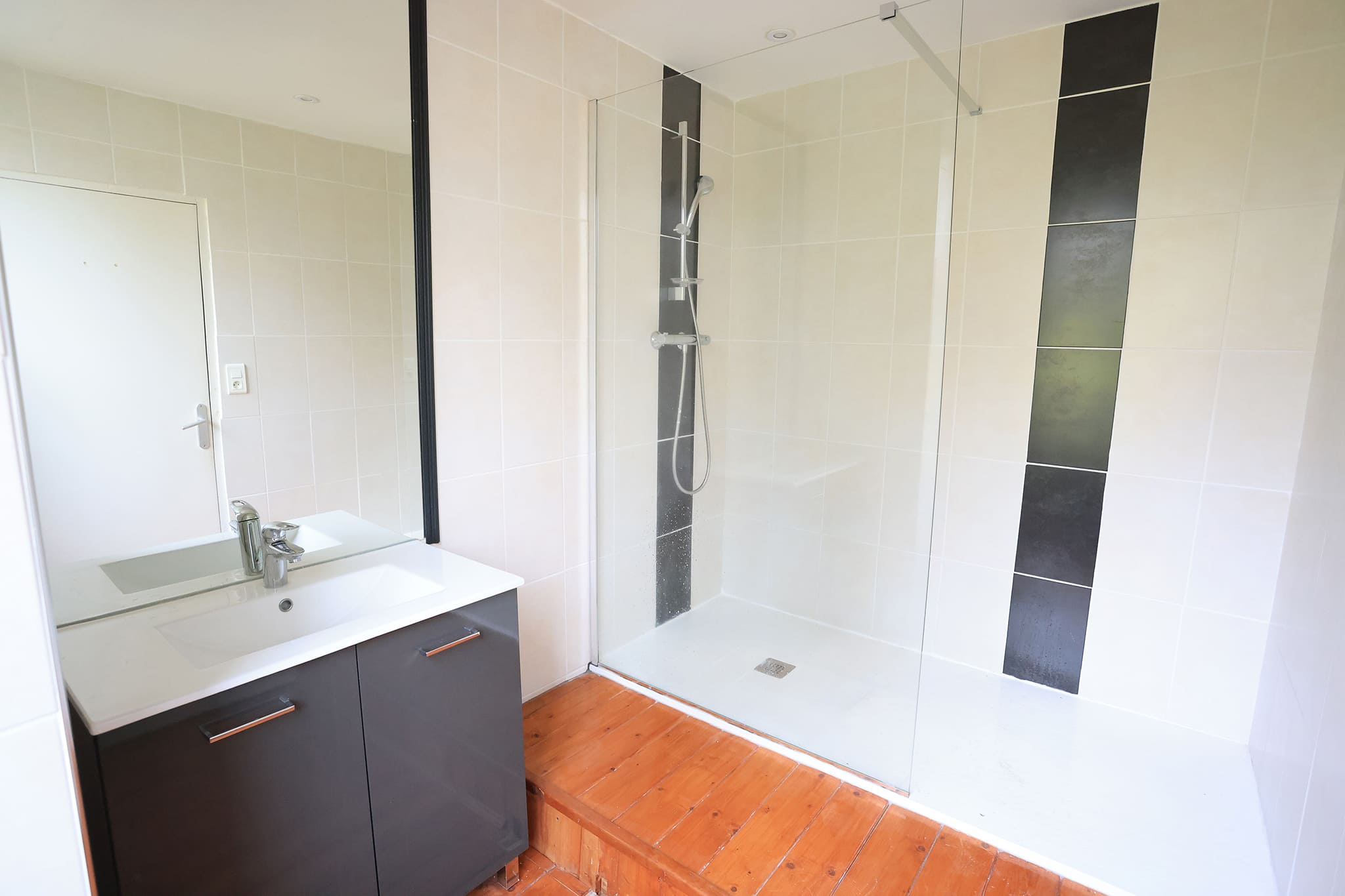 Chambre "Rêve de Panda roux" — Hébergement avec spa à Puy-de-Dôme à Orcines — cuisine