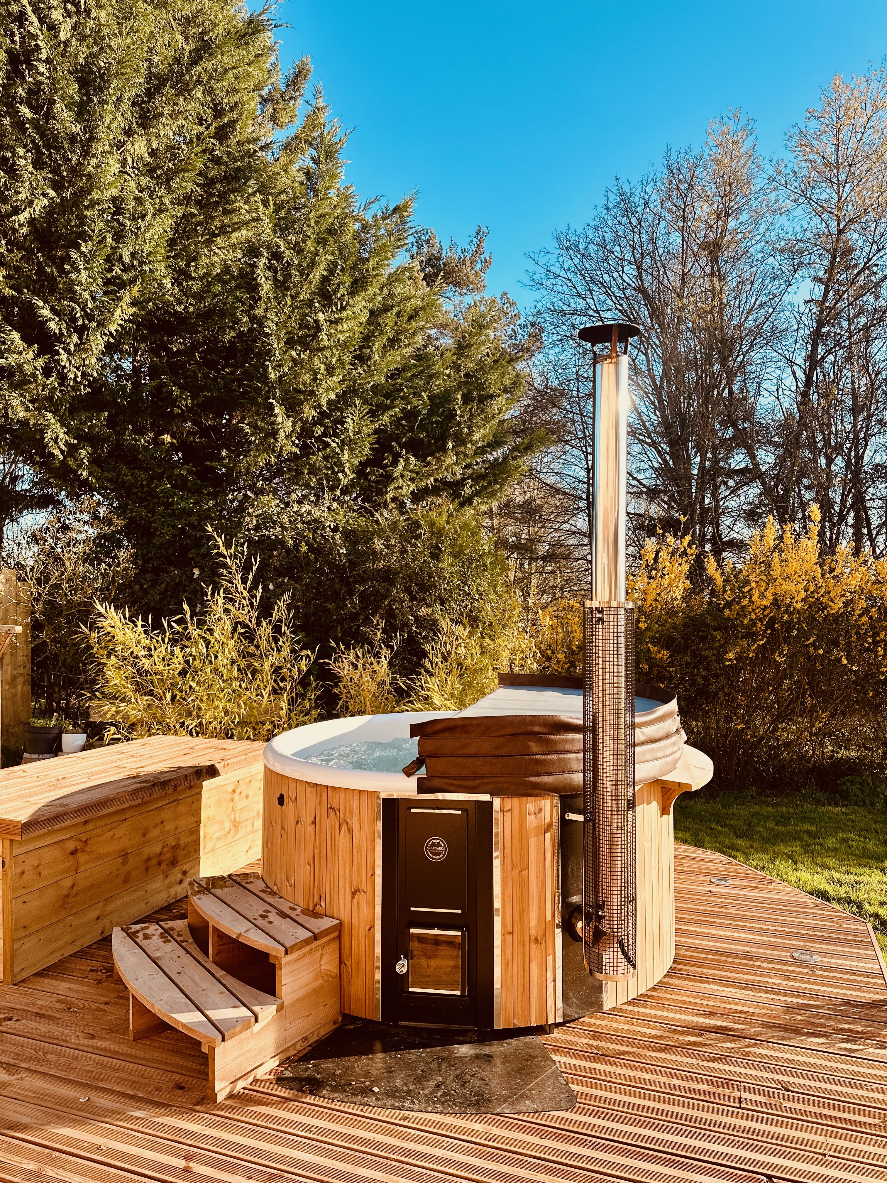 Tiny house des 4 vents — Séjour avec bain nordique en Eure-et-Loir à Chartres — vue intérieure