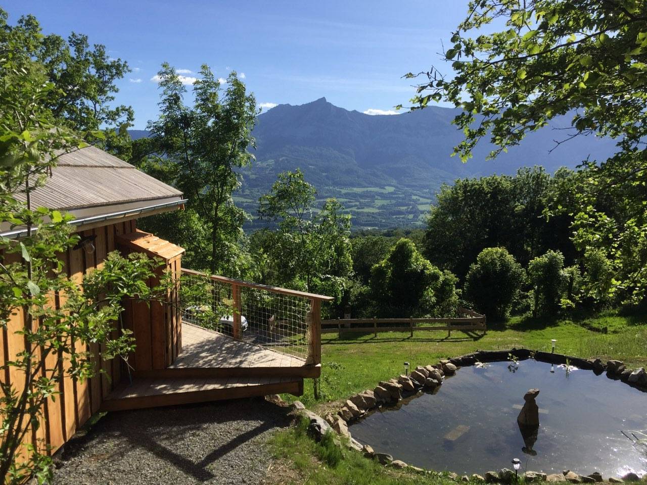 Cabane des Chastelas & Spa : une expérience unique en hauteur à St Julien En Champsaur — espace de vie