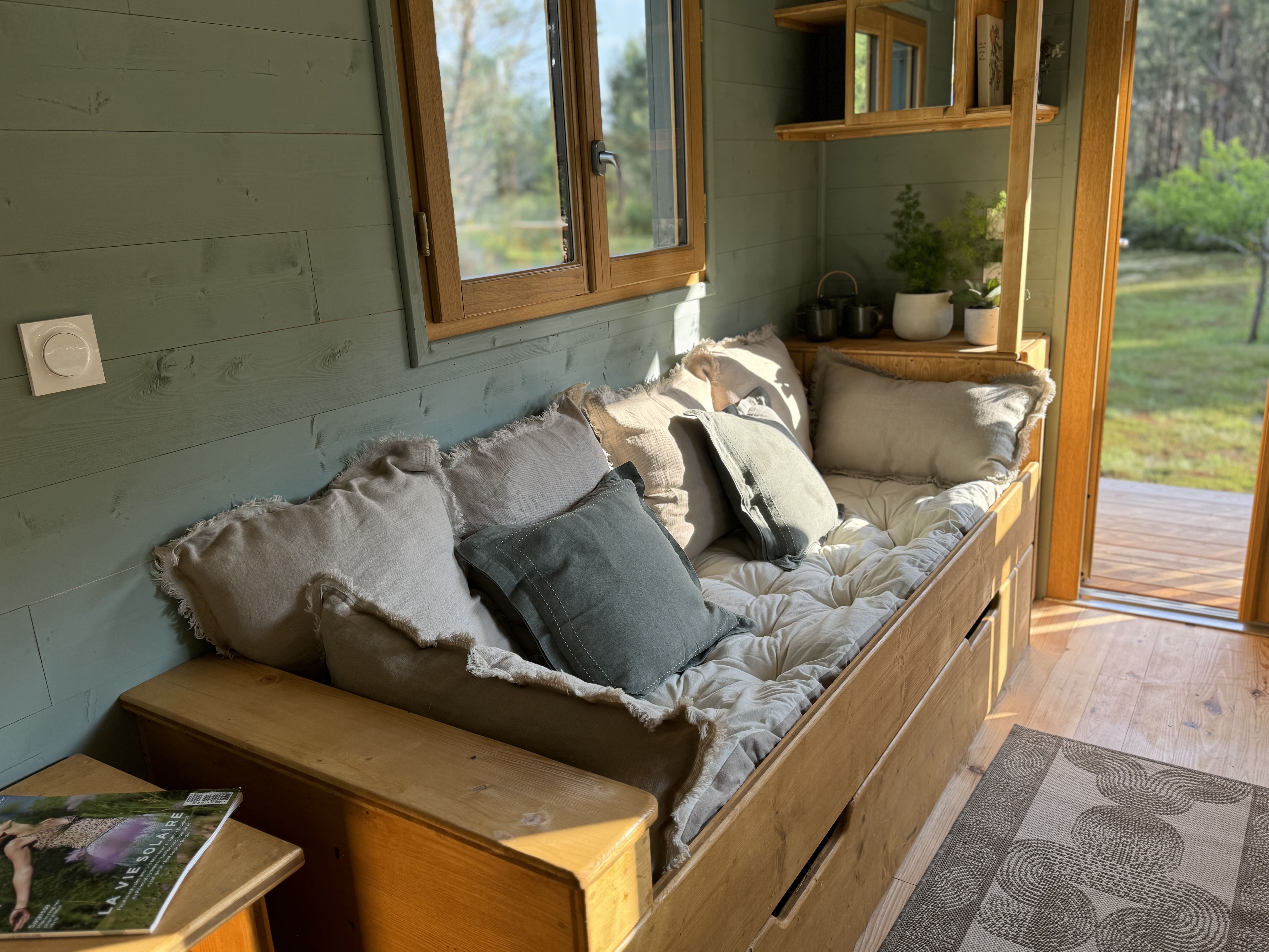 La Roulotte Findhorn : une escapade insolite en Aquitaine à Onesse-Laharie — salle de bain