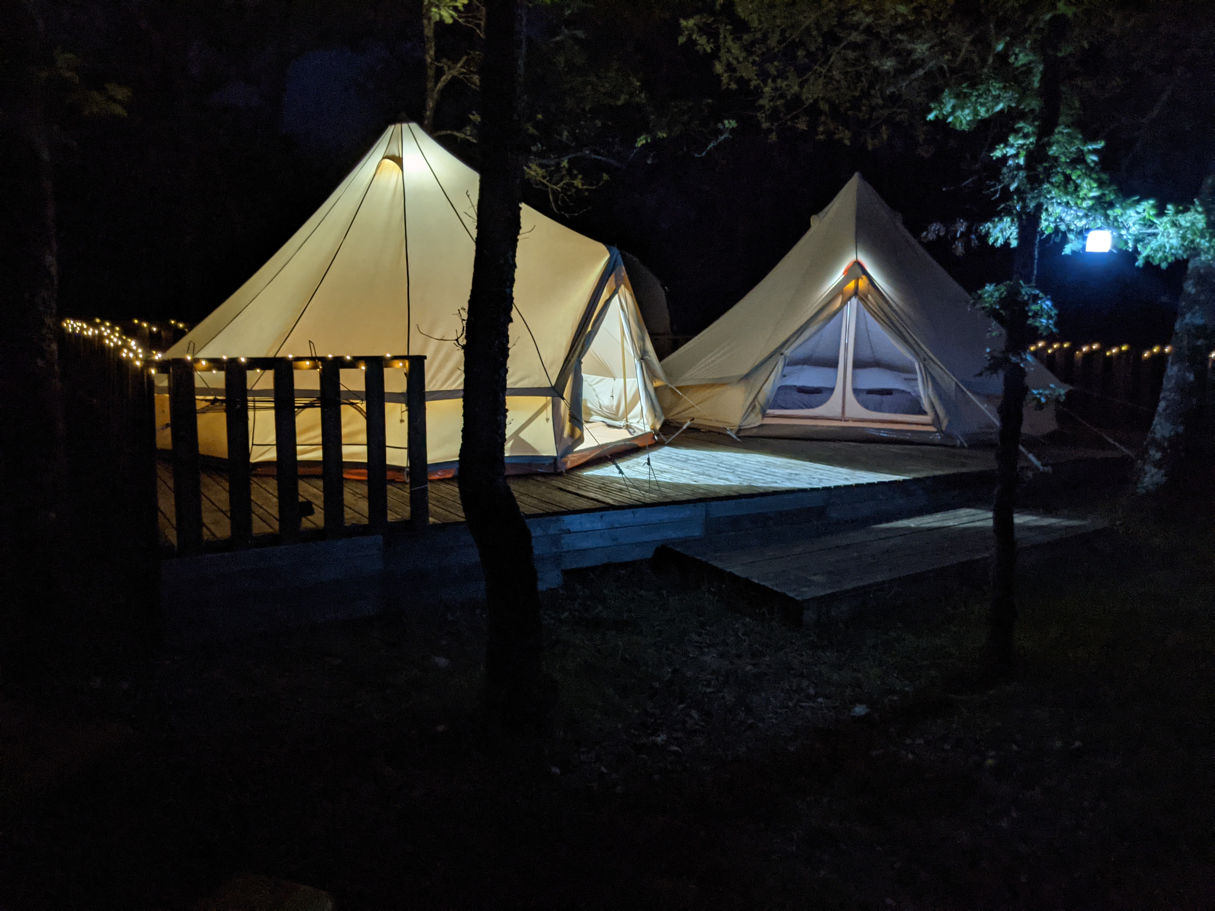 Espace ASTER — Tente avec spa à Lot à Saint-Cirgues — vue intérieure