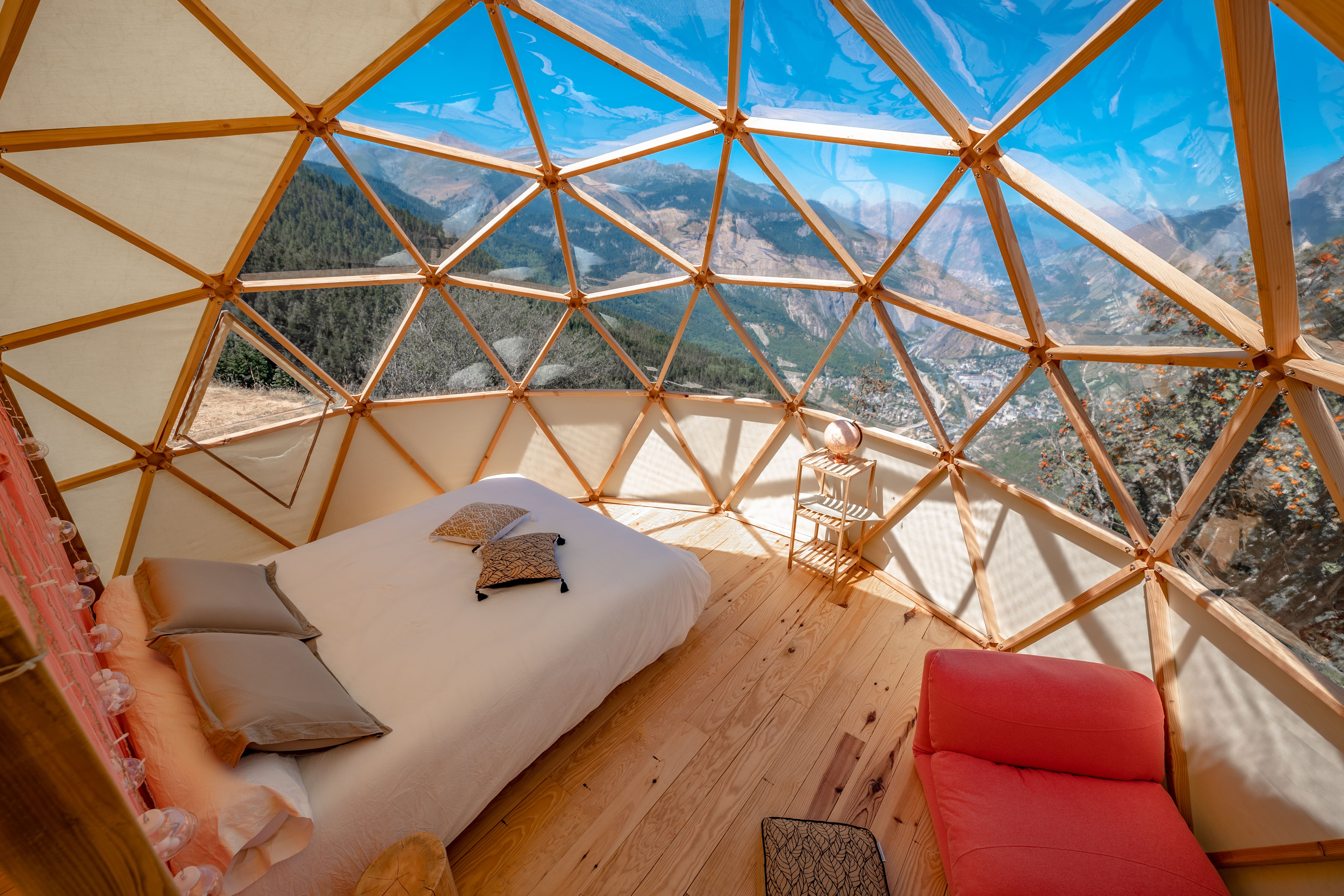 Dôme Gaïa : une expérience unique au cœur des Alpes à Valmeinier — vue intérieure