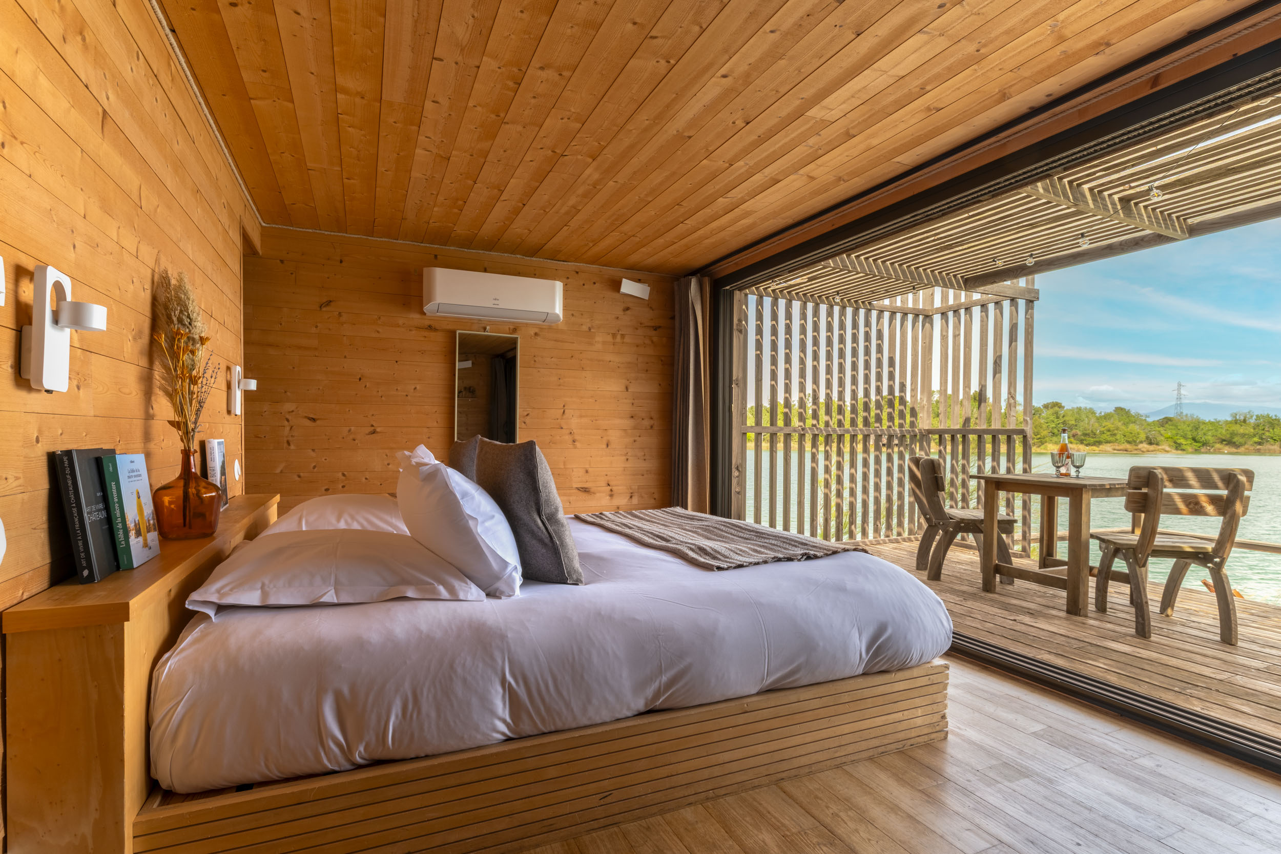 Cabane Spa Essentielle : une évasion sur pilotis en Provence à Sorgues — salle de bain