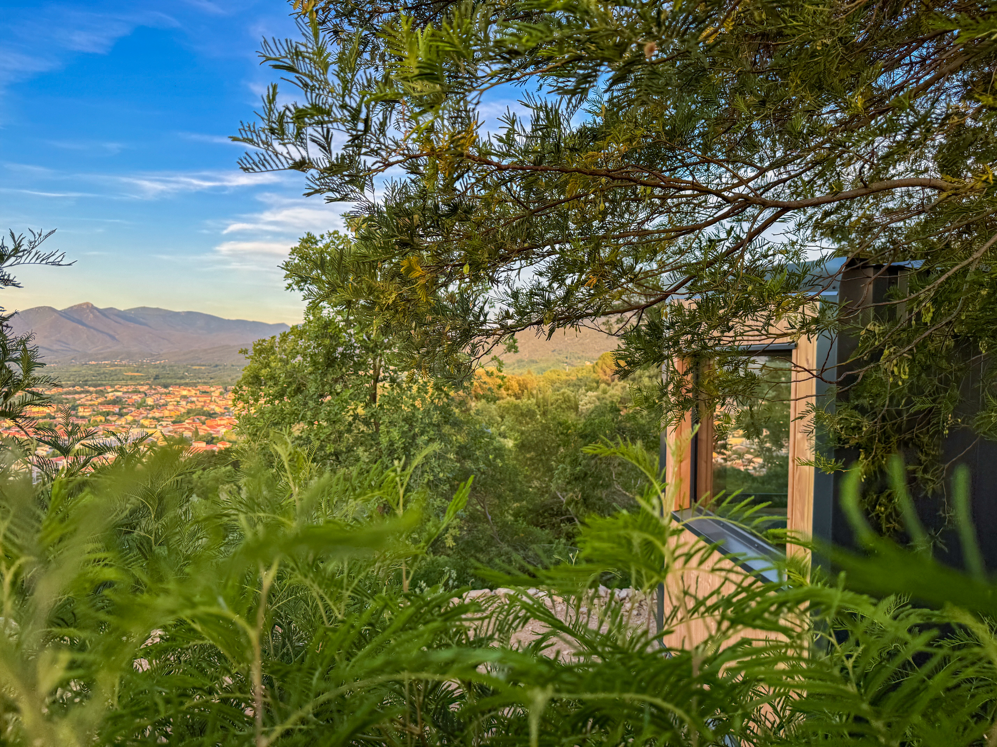 Le Paradis des Albères — Tiny House panoramique à Céret (Pyrénées-Orientales) à Céret — détail architectural