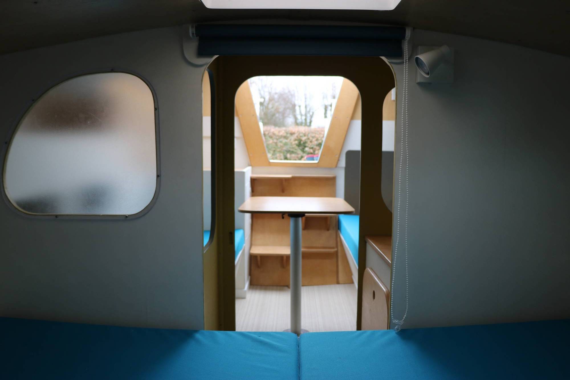Vivez une expérience unique à bord du Bathô Karben en Haute-Normandie à Les Loges — détail architectural