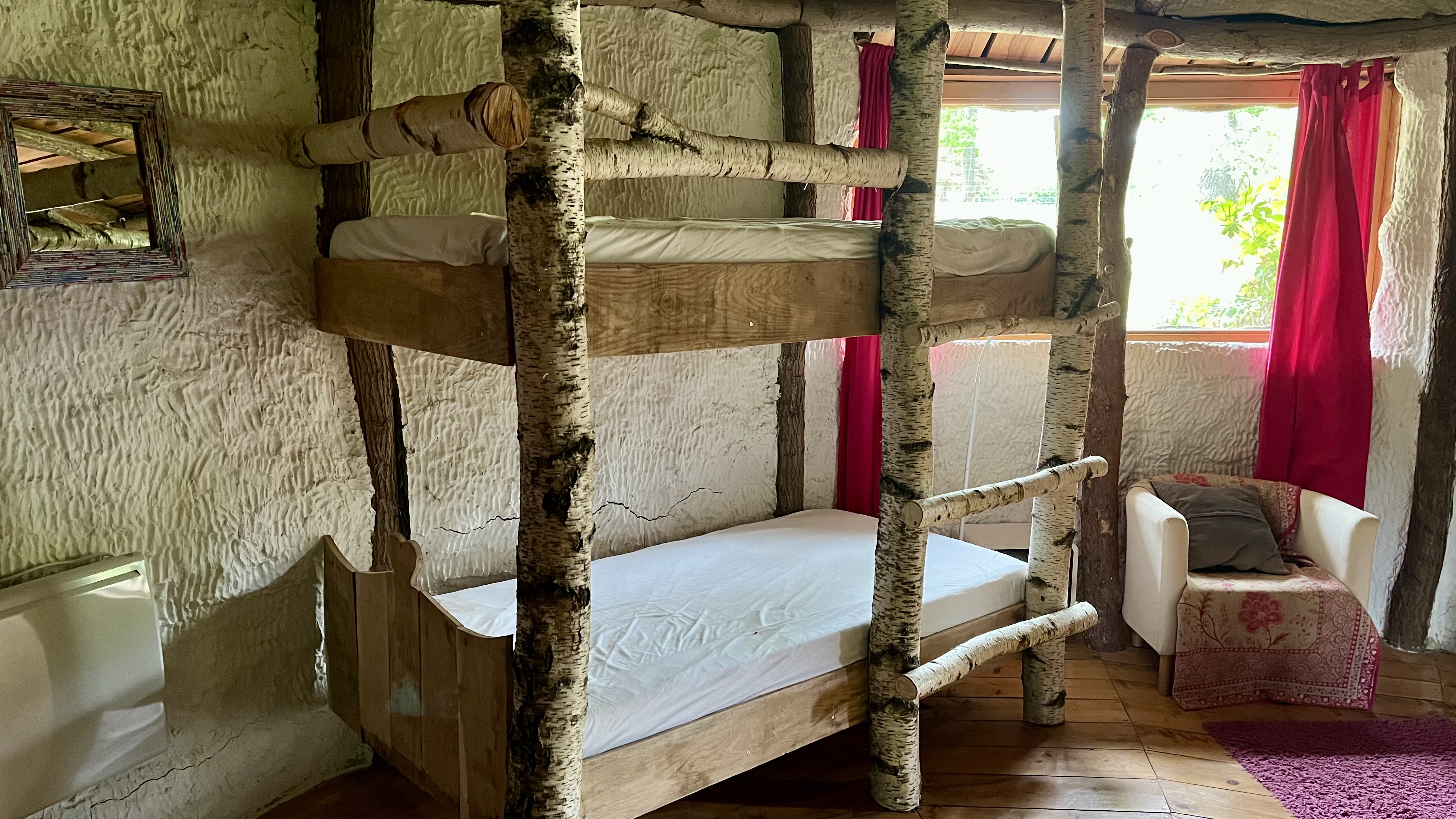 La familiale Désirée : une cabane végétalisée au cœur de la Picardie à Fere En Tardenois — espace de vie