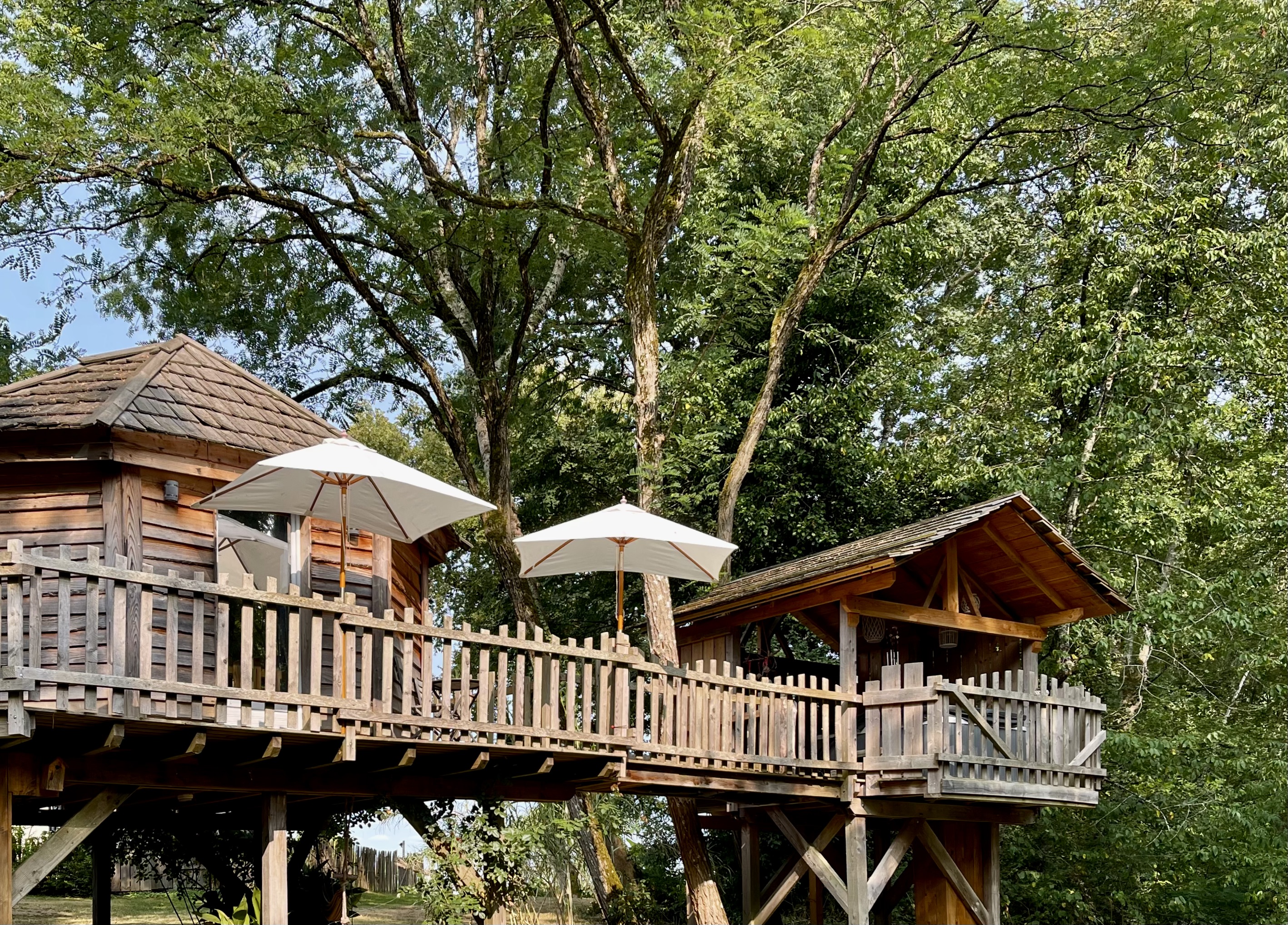 La Cabane Pêcheur de Lune & Spa — Cabane dans les arbres avec spa à Dordogne
