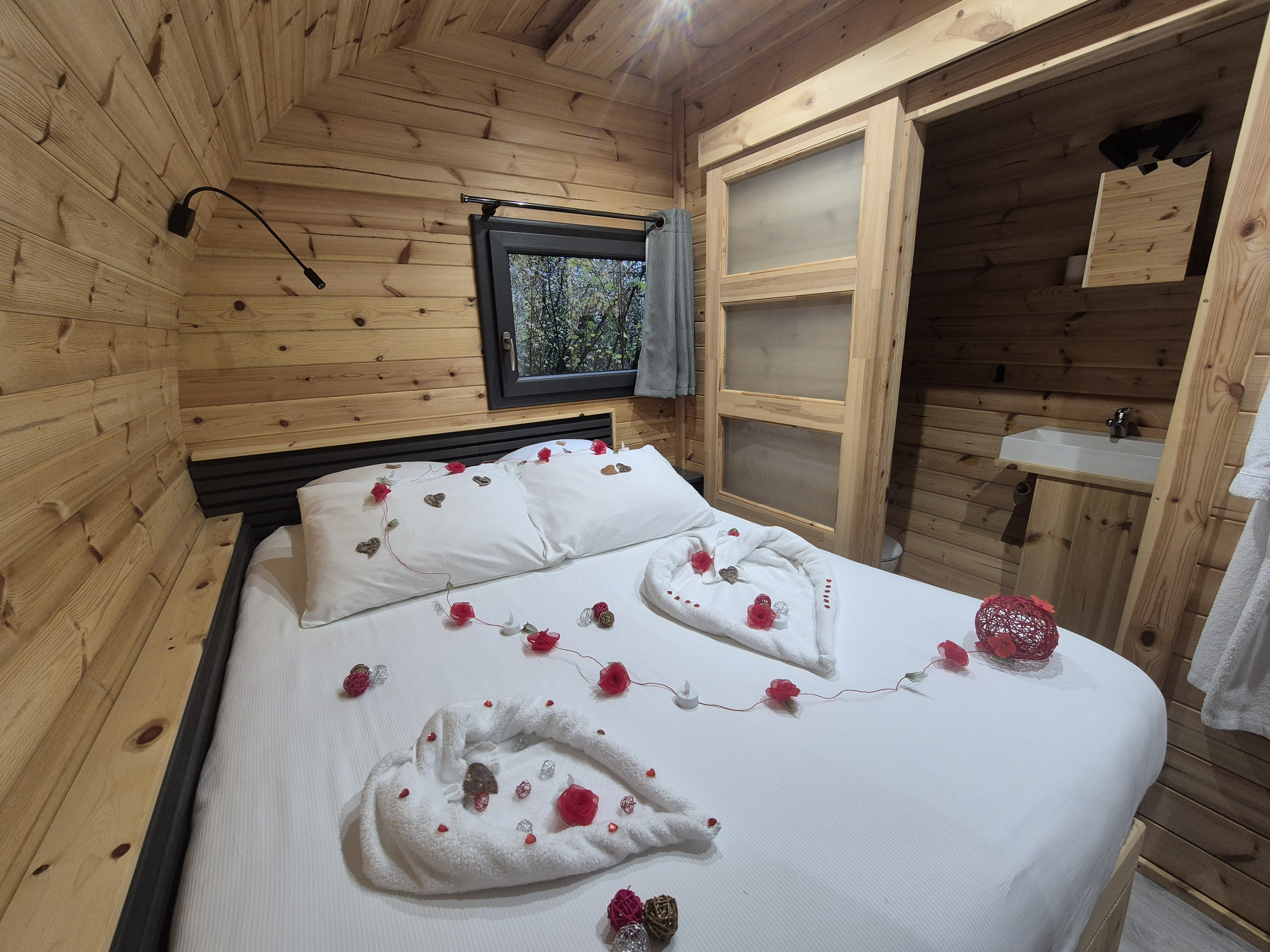 Tonneau Spa Dolio — Hébergement insolite avec spa à Haute-Marne à Saint-Dizier — cuisine