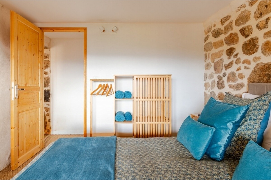 Gîte cocon — Séjour relaxant avec spa à Vernoux-en-Ardèche à Vernoux-en-Ardèche — espace de vie