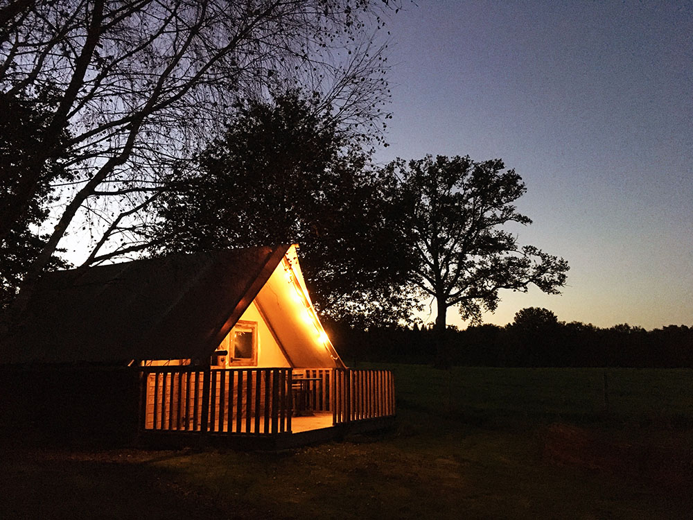 Tente Origan — Escapade nature avec petit déjeuner à Creuse à La Nouaille — chambre