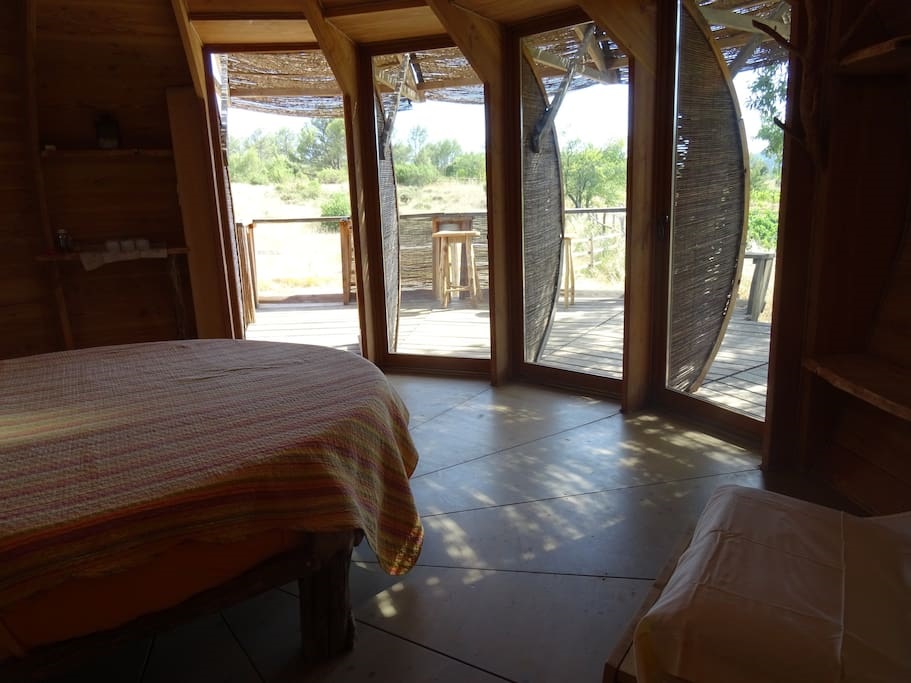 Un nid douillet au cœur du Languedoc-Roussillon à Valflaunès — vue depuis la terrasse
