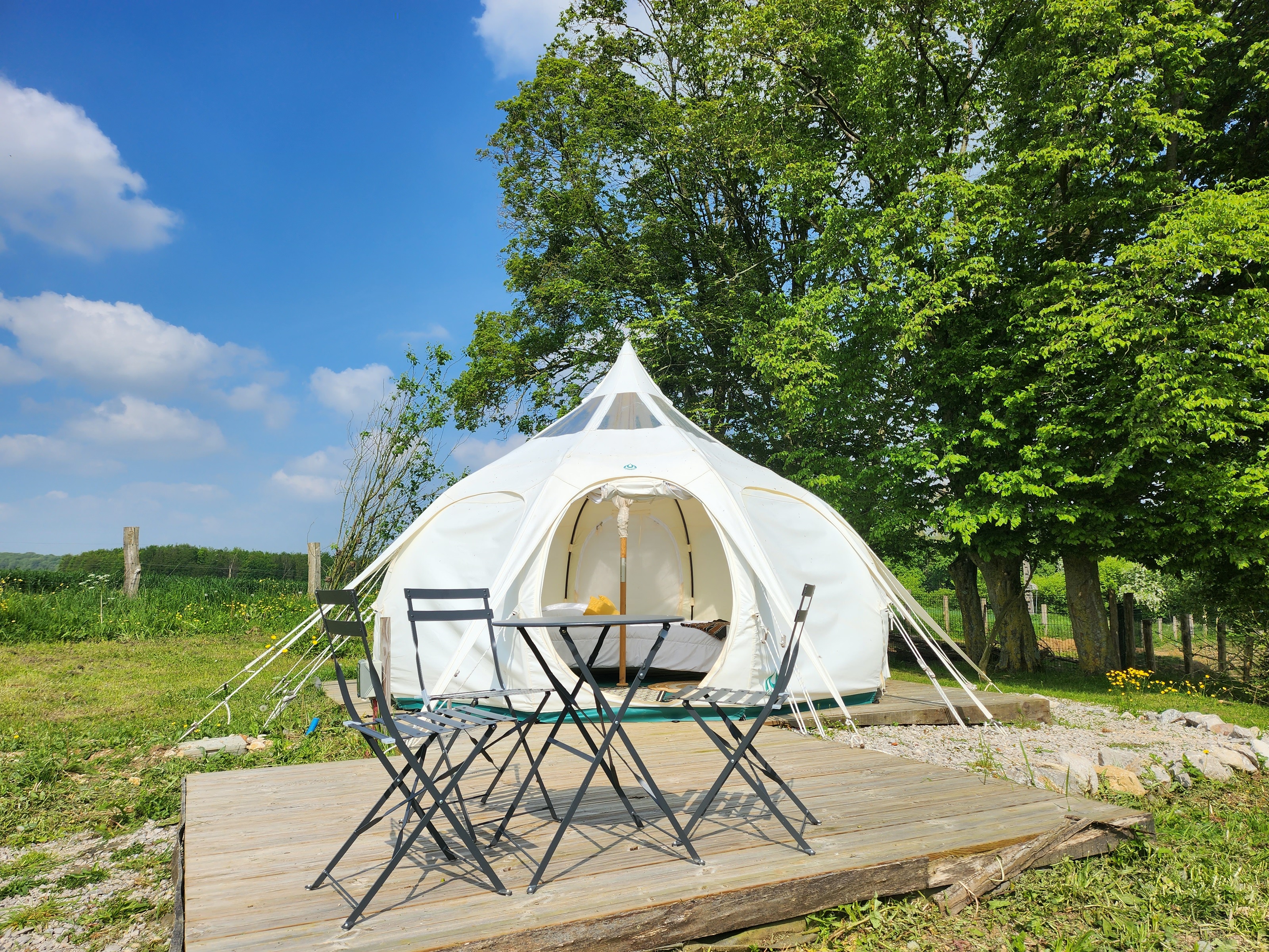 Tente Lotus nature : une expérience immersive en Picardie — Tente à Lanches-Saint-Hilaire