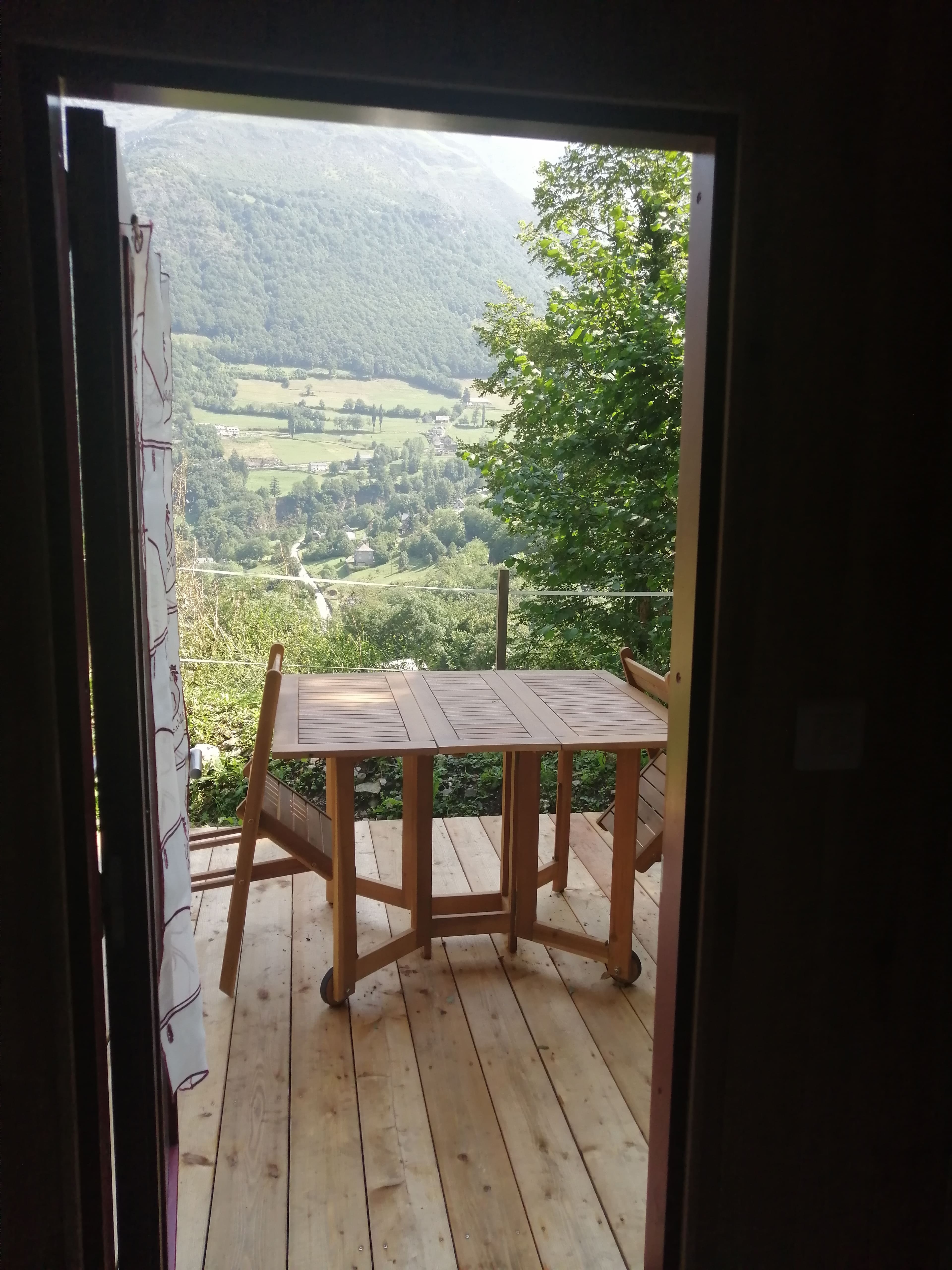 Cabane forestière : une immersion au cœur des Midi-Pyrénées à Gavarnie-Gèdre — espace de vie