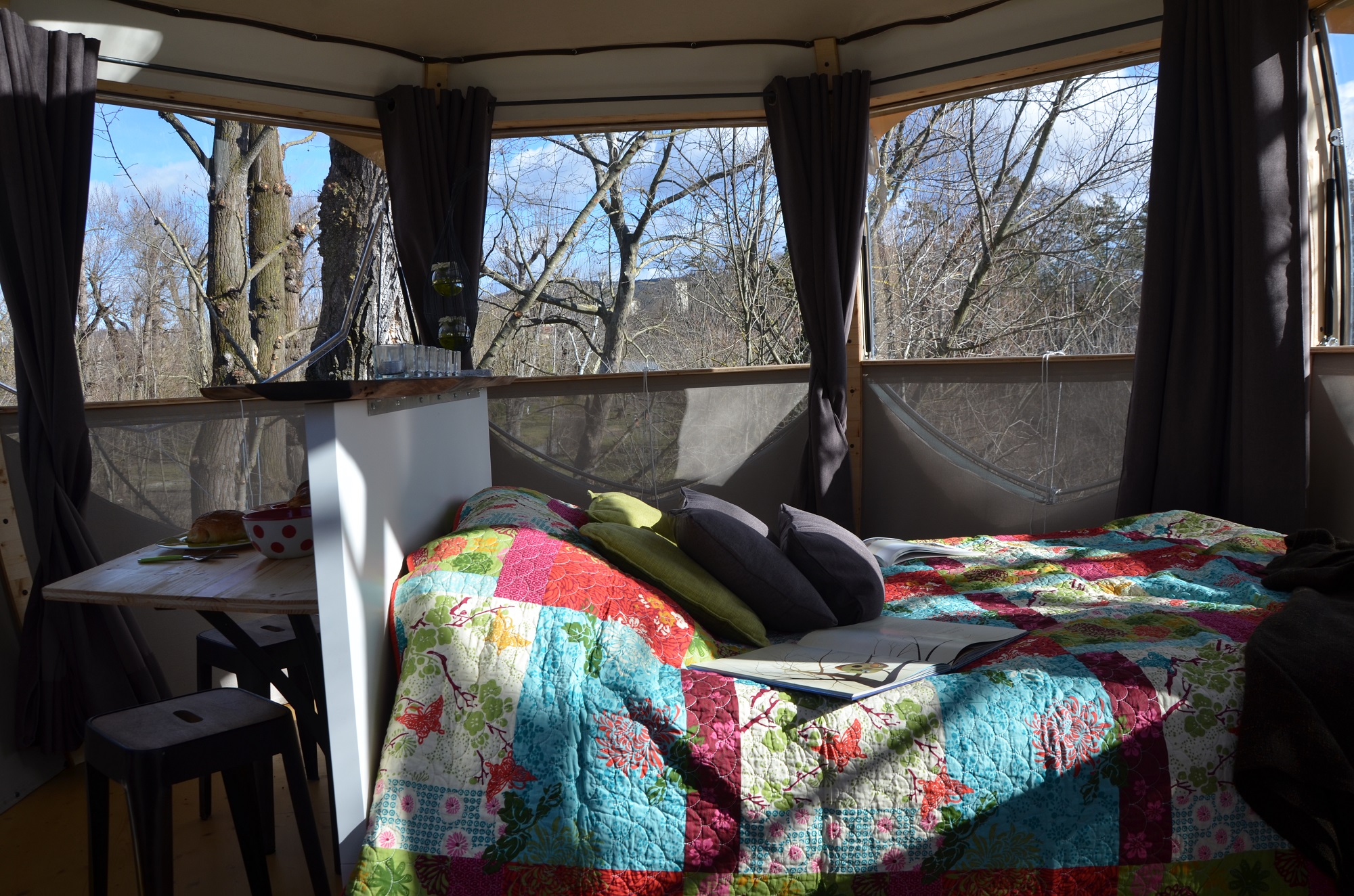 Évasion sensorielle à La Campalune & SPA en Provence à Carnoules — espace de vie