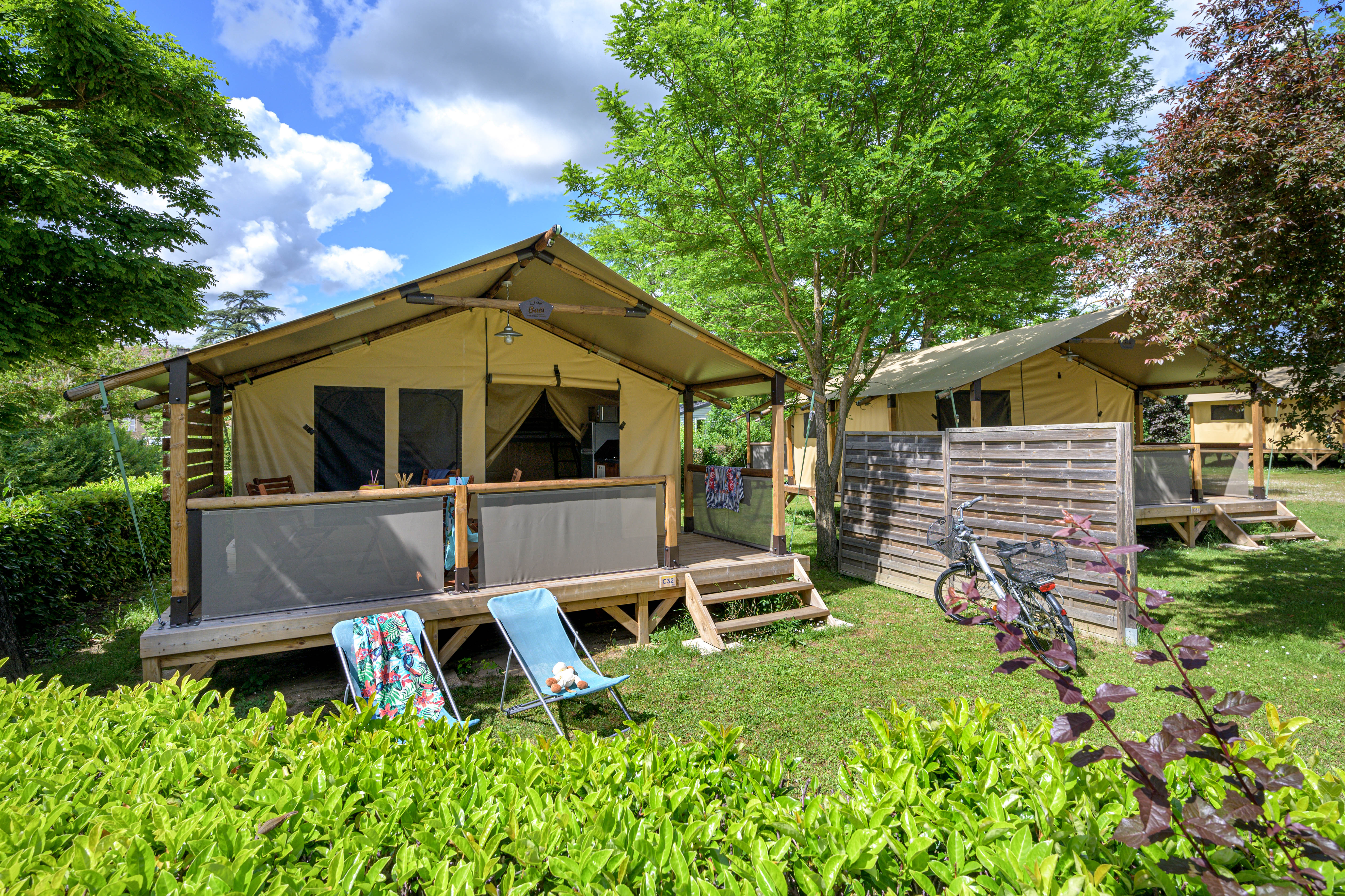 Lodge Bali Confort — Tente lodge avec spa à Hauterives (Drôme)