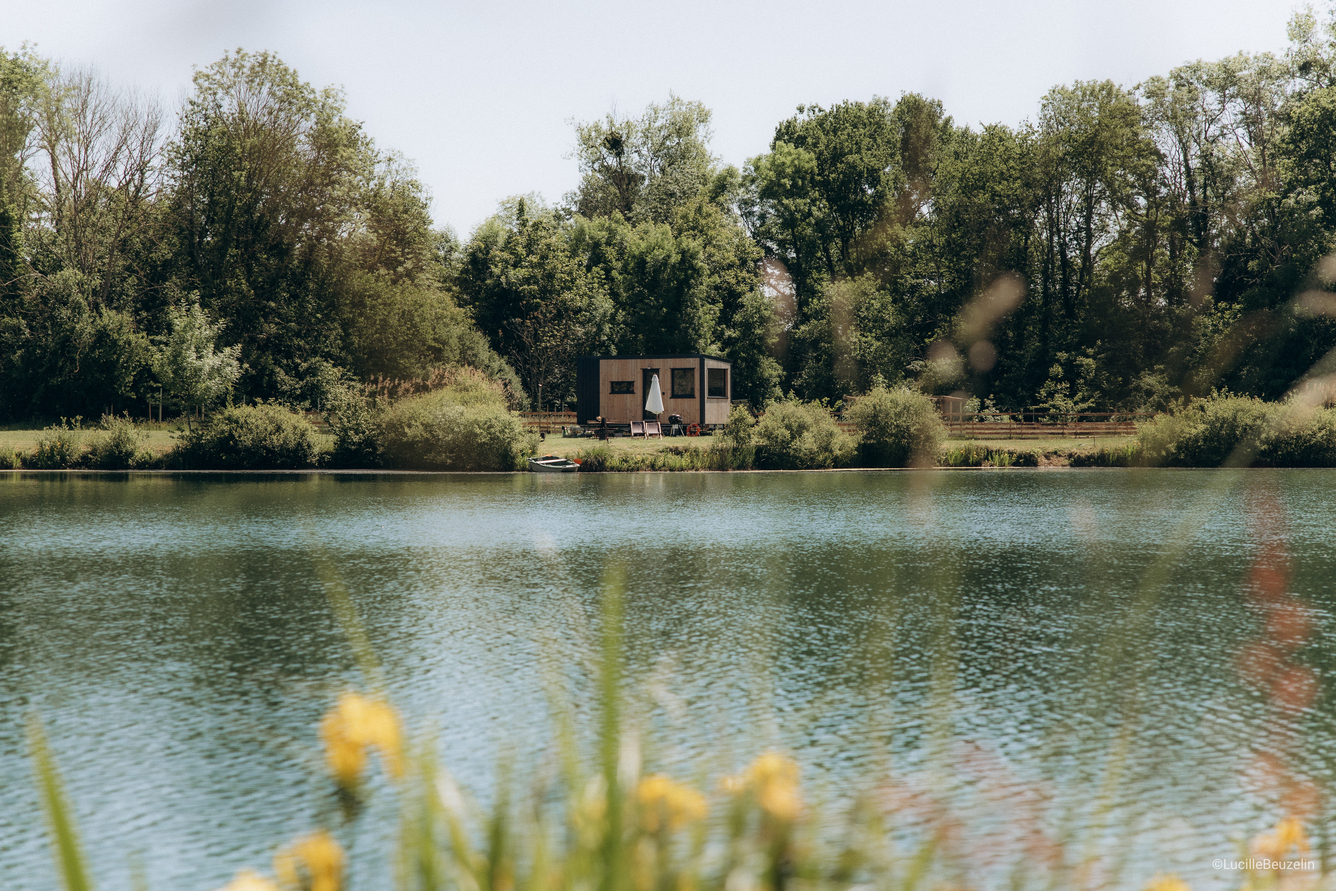 L'Etang des P'tits Plaisirs — Tiny House avec spa en Yonne