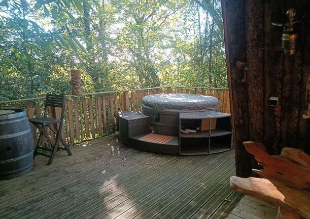 La Palombière Saint-Armou — Cabane avec spa à Saint-Armou (Pyrénées-Atlantiques) à Saint-Armou — environnement naturel