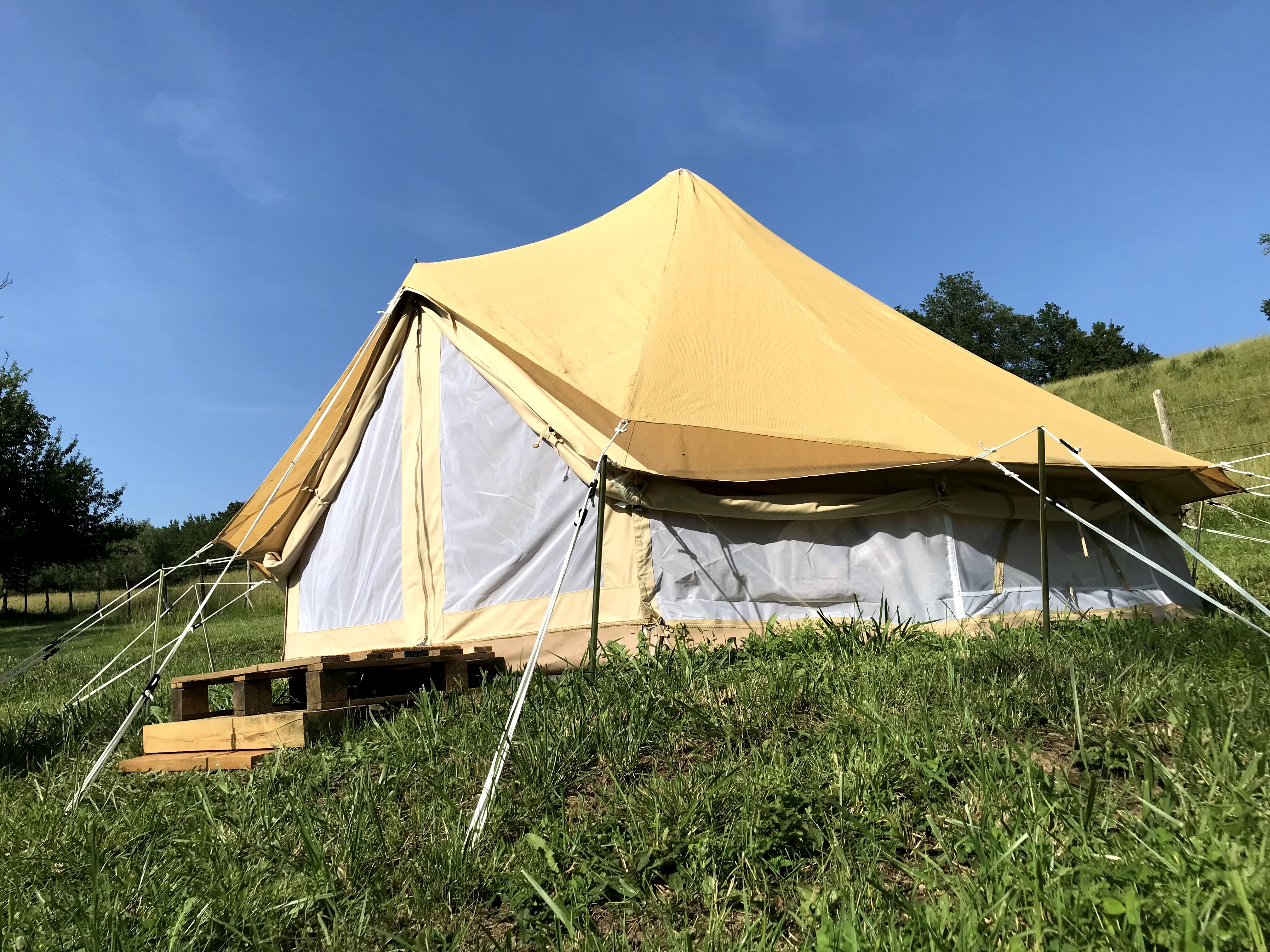 Tente Noisette : une expérience immersive en Limousin à Astaillac — espace de vie