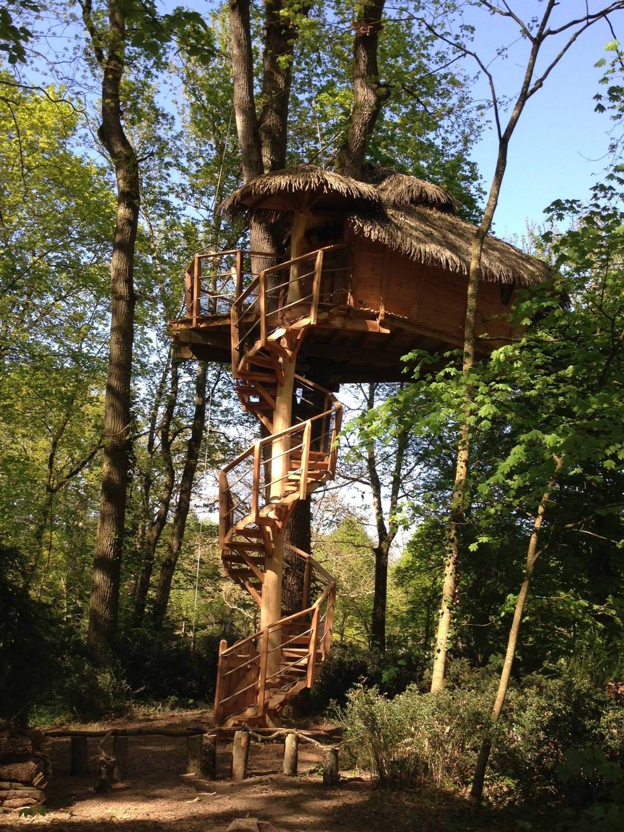 L'aventurière — Cabane dans les arbres avec spa à 7m en Maine-et-Loire à Les Garennes Sur Loire — vue intérieure