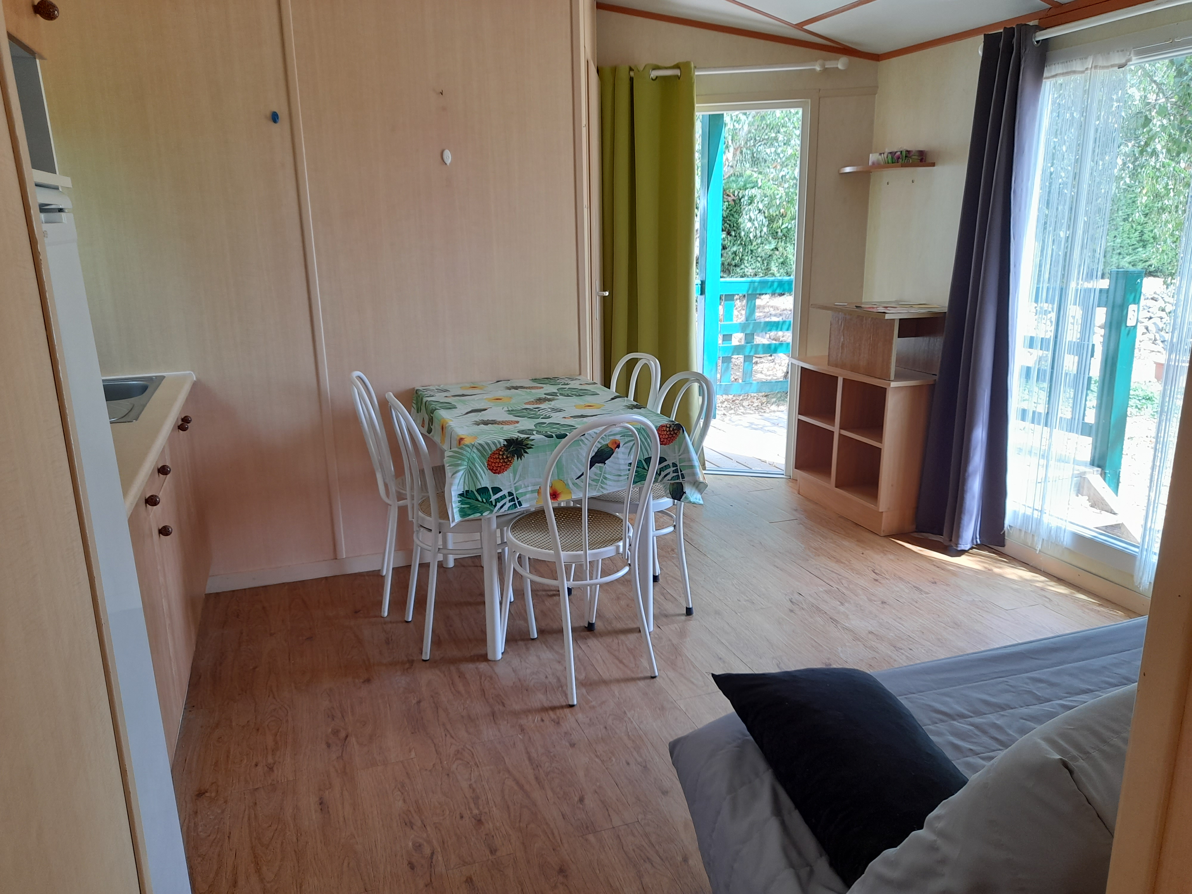 Chalet Nature & Bois : Évasion au cœur des Midi-Pyrénées à Sarrecave — vue depuis la terrasse