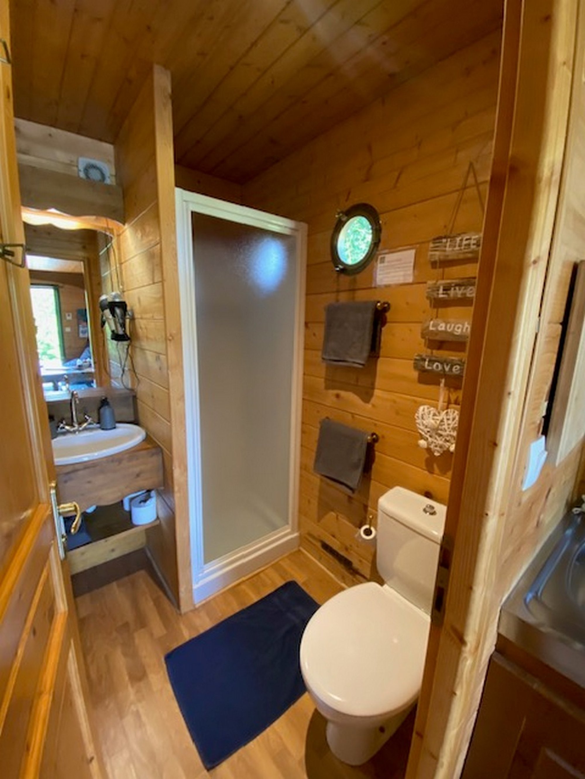 Roulotte Orbe — Séjour bohème avec spa à Moselle à Metz — environnement naturel