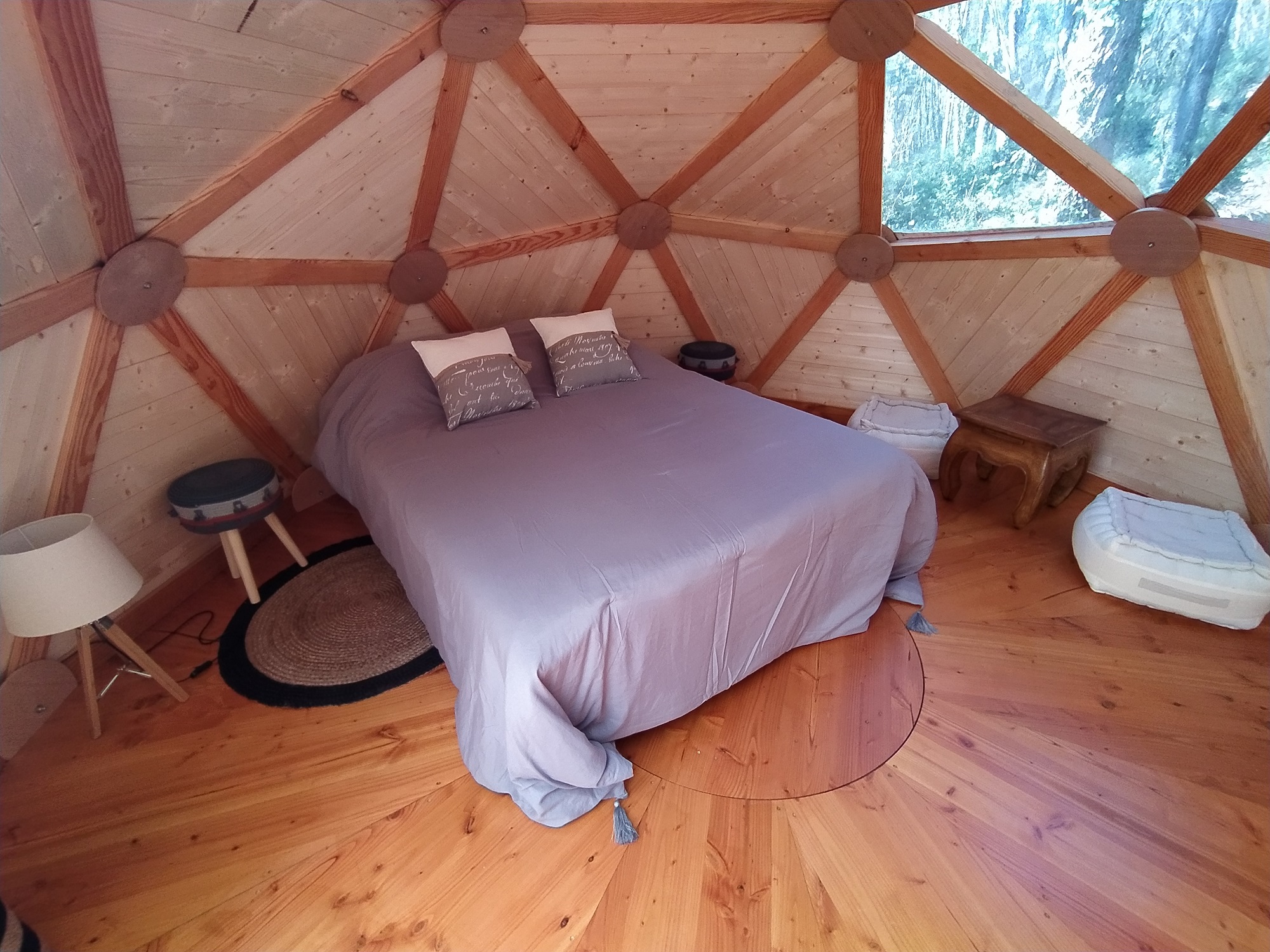 Le Dôme de la Maison de Tari — Nuit insolite avec spa en Dordogne à Périgueux — chambre