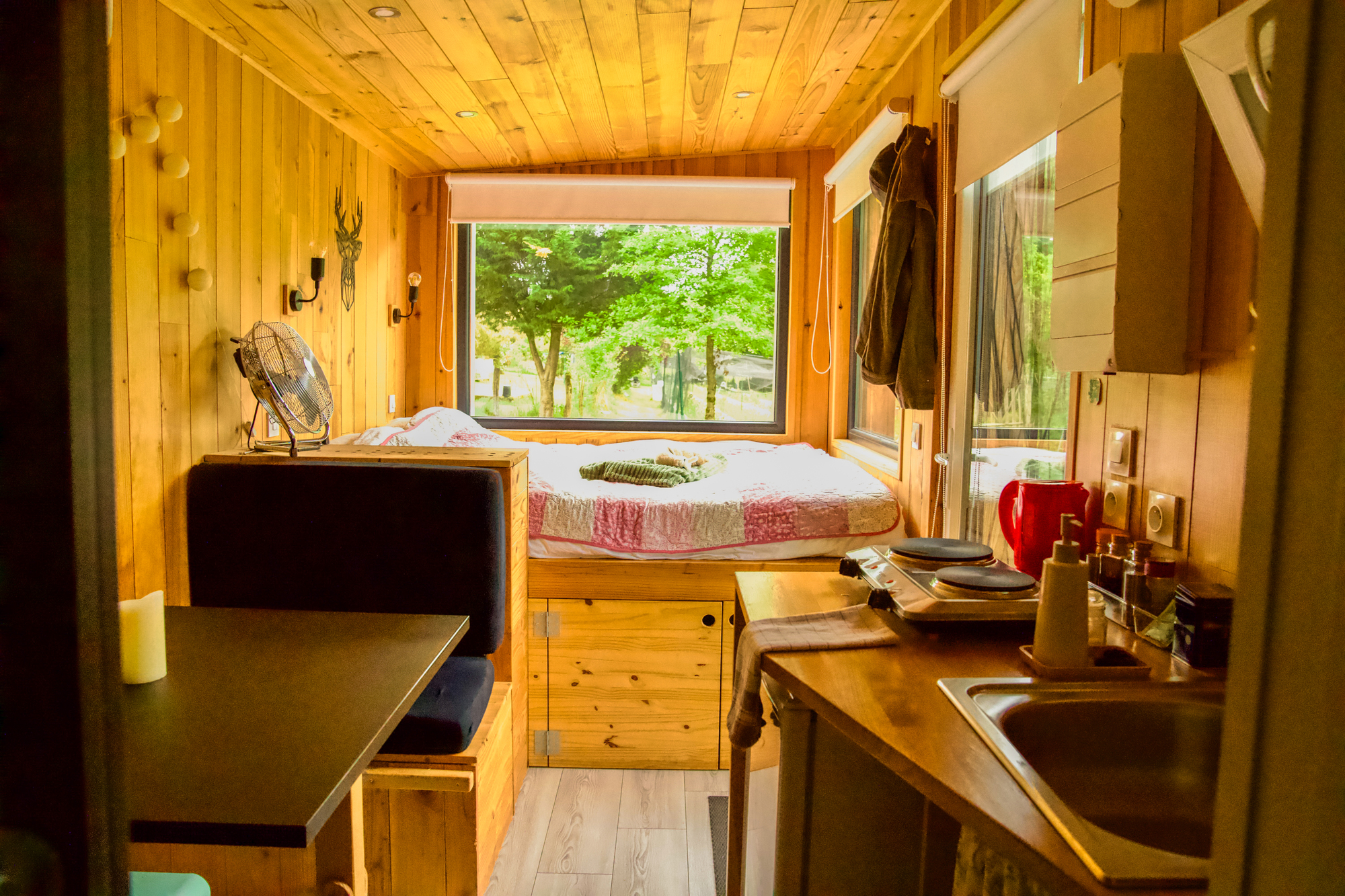L’Escargoterie de la Forge : une immersion champêtre en Tiny House à Uzemain — environnement naturel