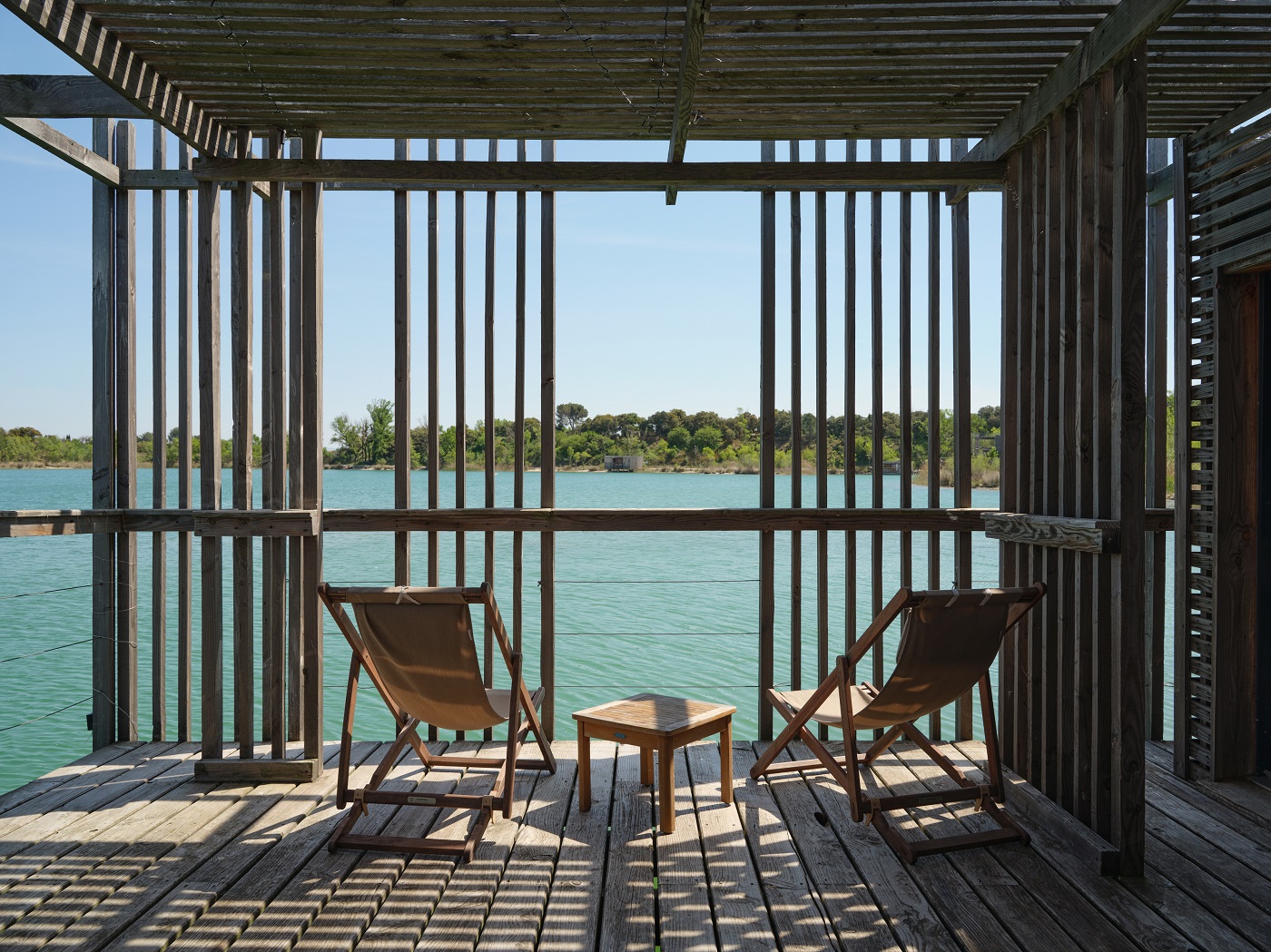 Cabane Spa Elixir : une évasion sur l'eau en Provence à Sorgues — chambre
