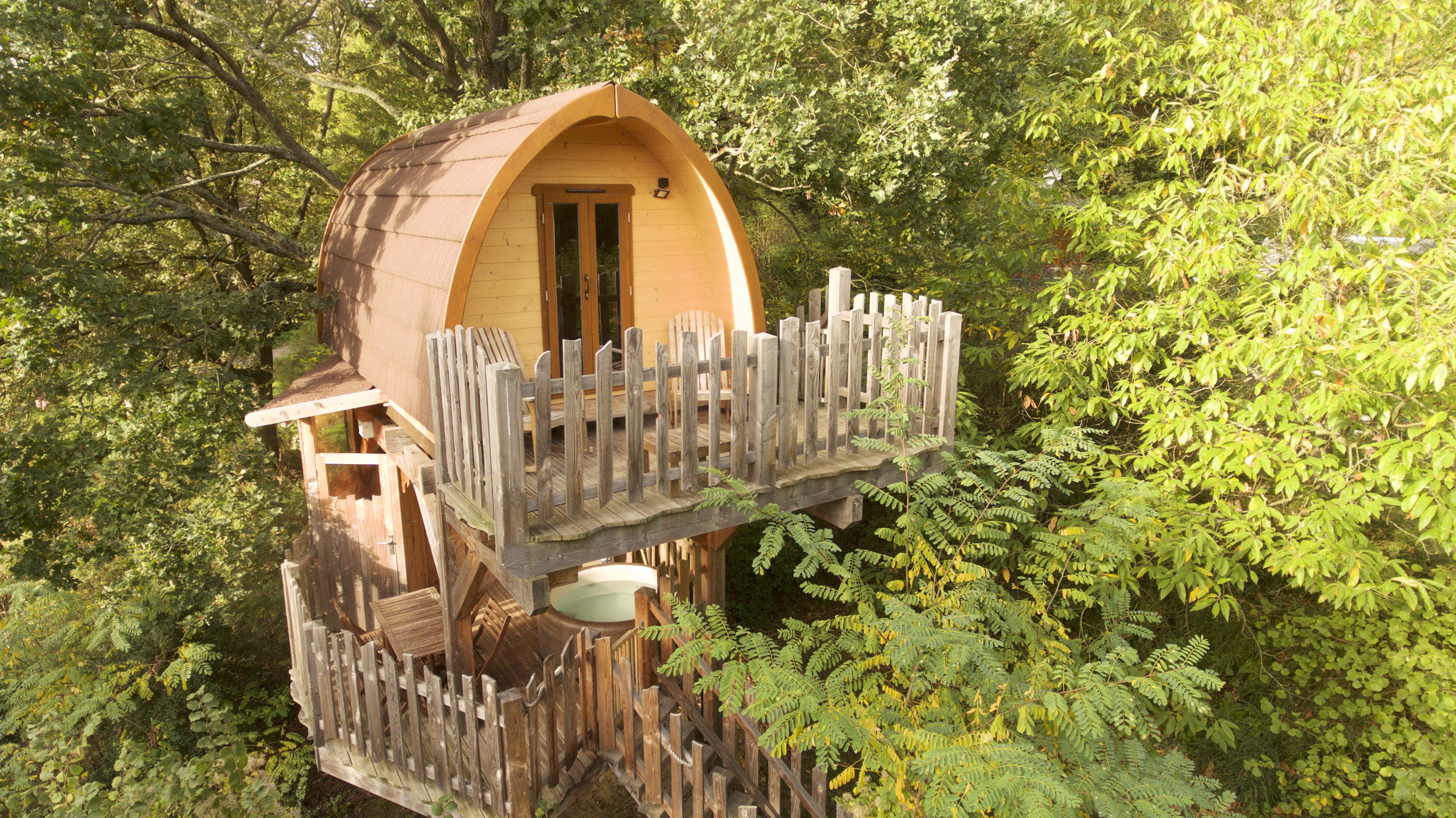 La Cabane Spa Le Chêne : une immersion dans les arbres à Rosoy-En-Multien — chambre