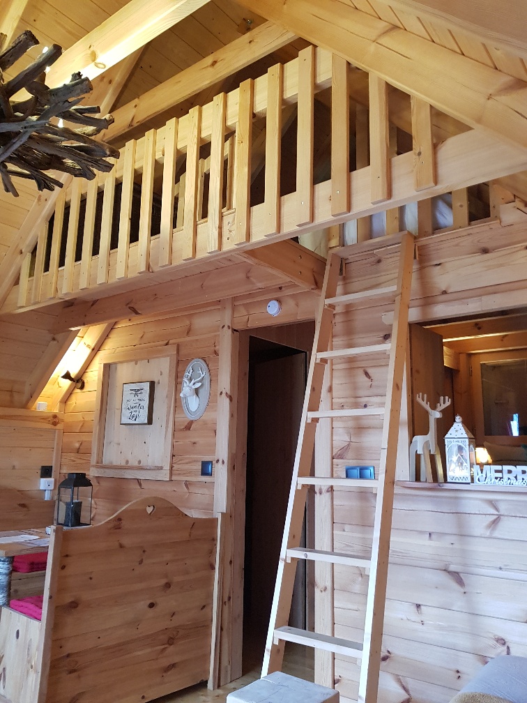 La Cabane Robinson : une expérience unique sur pilotis en Aquitaine à Berson — vue intérieure