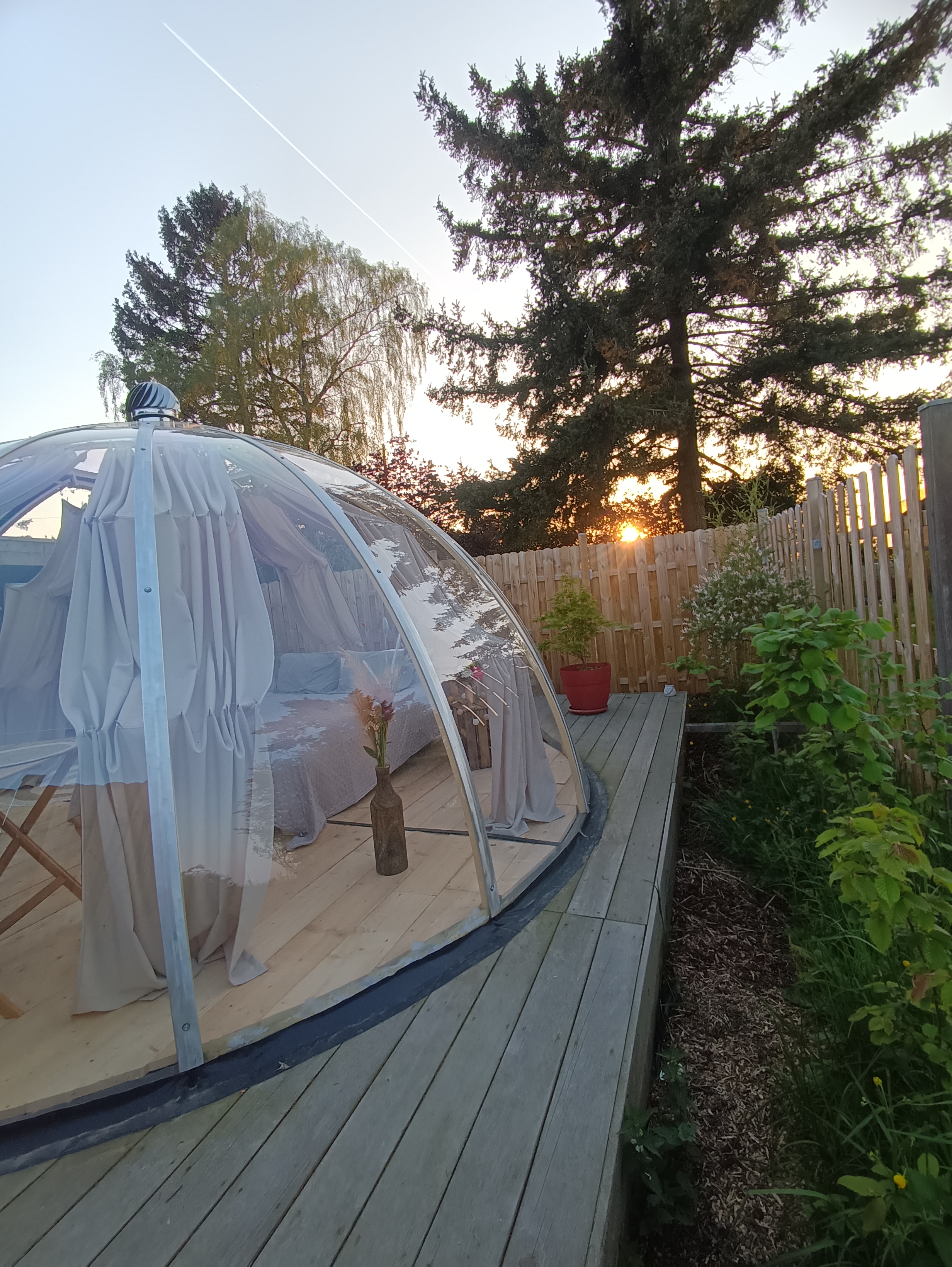 O'fun'enbulle : un dôme enchanteur avec spa en pleine nature à Mazinghien — chambre