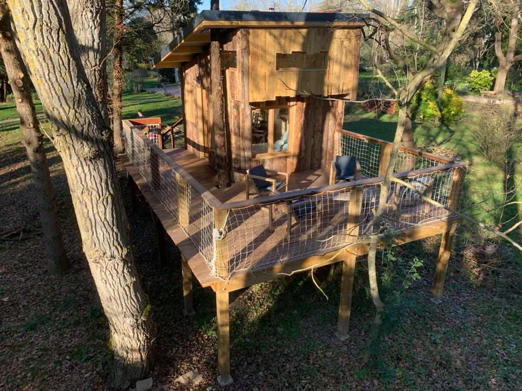 La cabane des bords d'Ariège — Cabane dans les arbres avec vue panoramique à Haute-Garonne à Toulouse — détail architectural