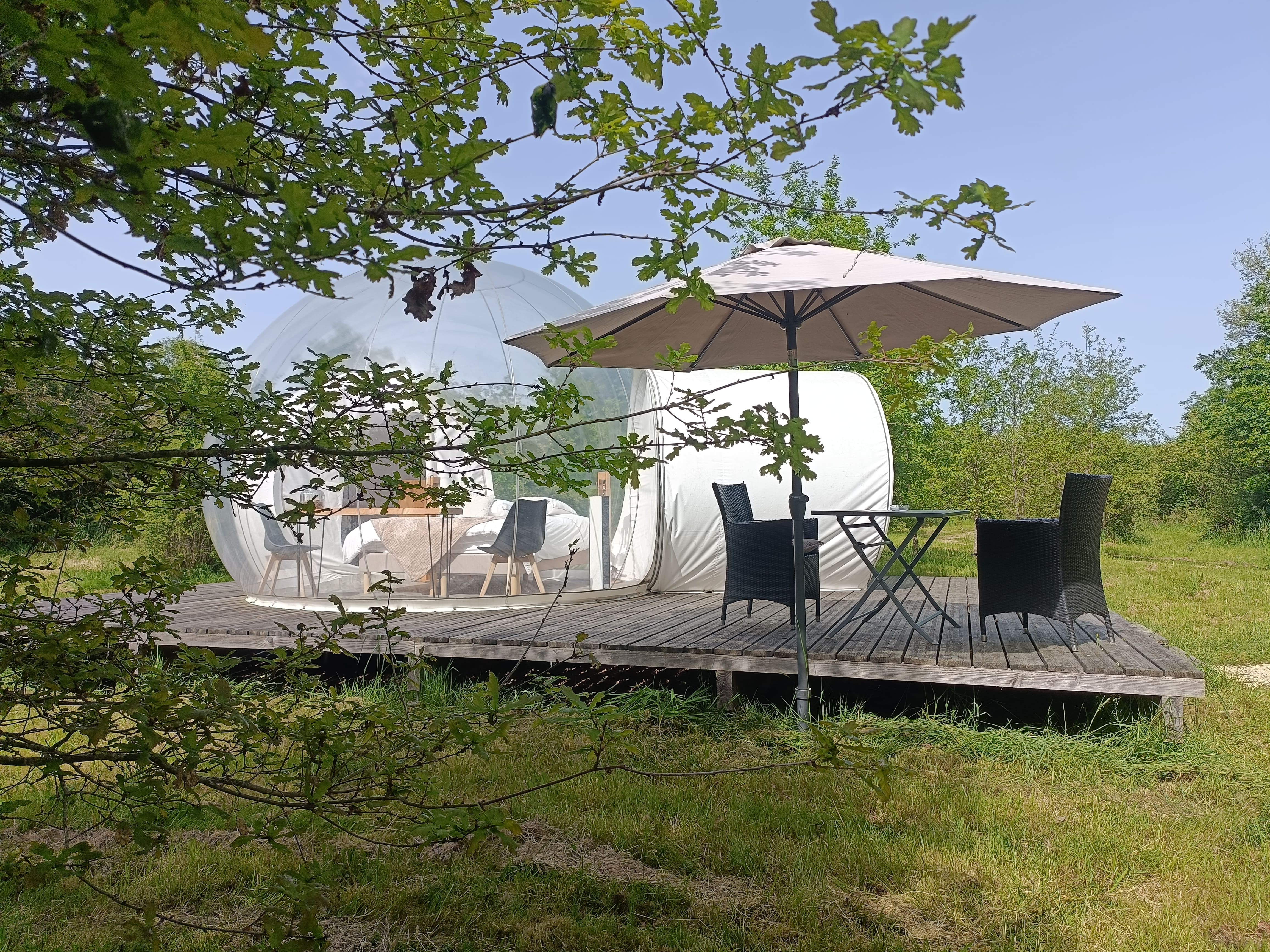 L'Ode à l'évasion — Bulle transparente avec spa à Vienne à Vienne — espace de vie