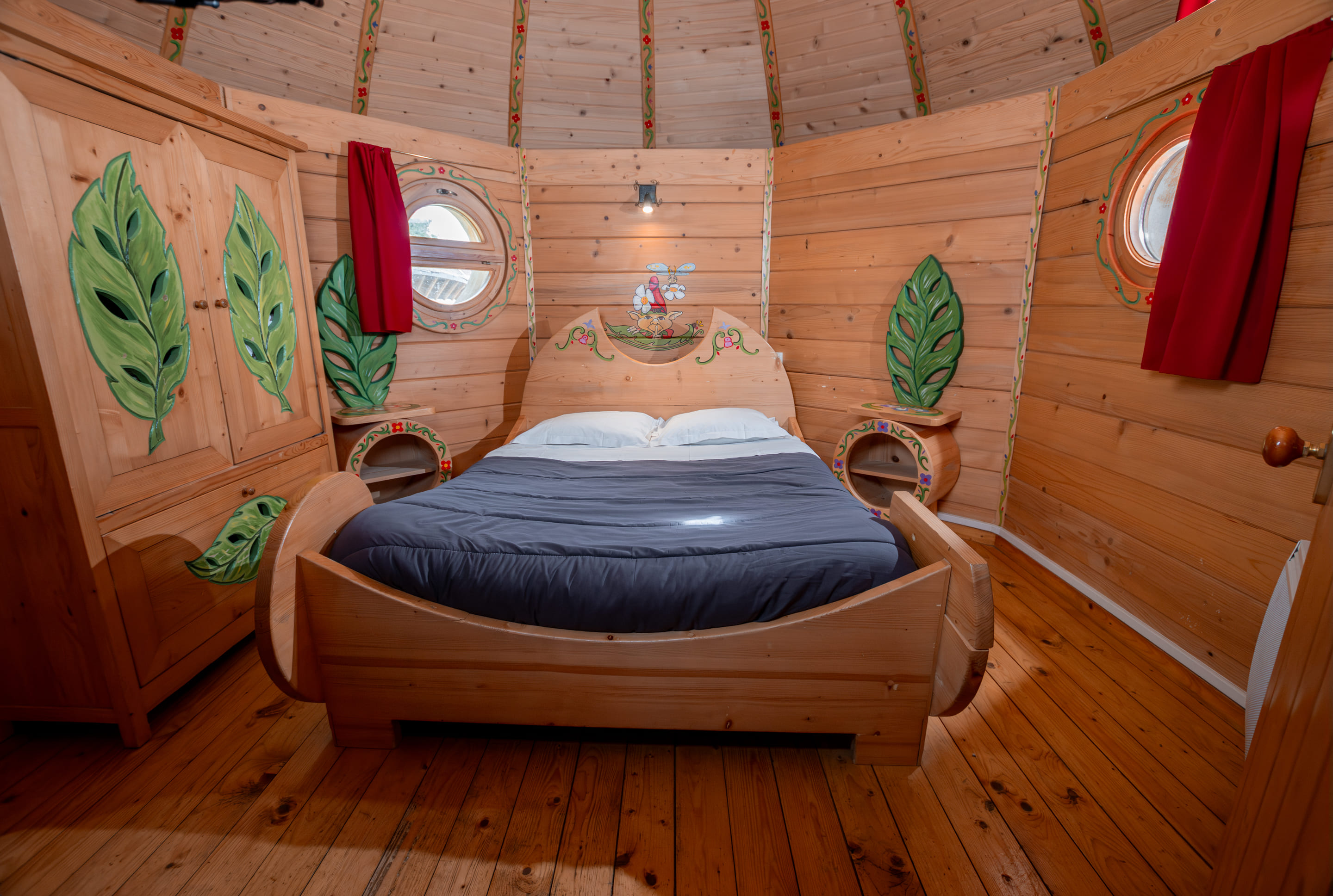 Maison Champignon — Hébergement insolite avec spa à Dienné (Vienne) à Dienné — espace de vie