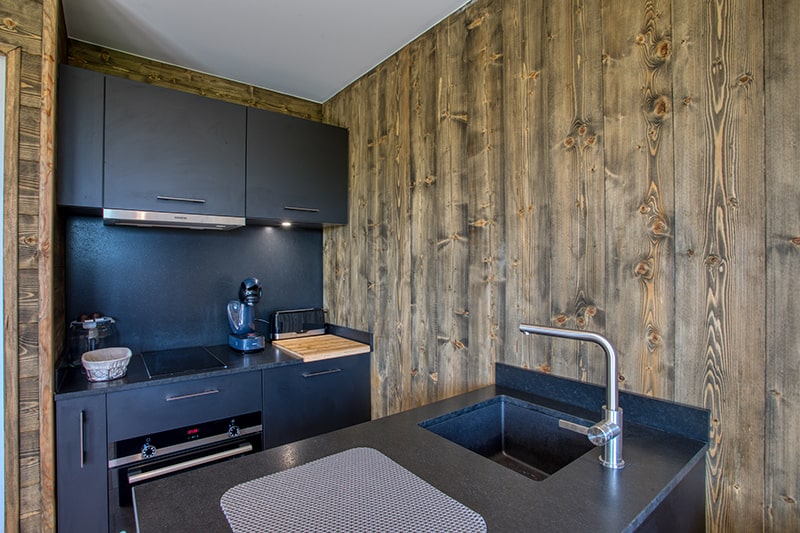 Évasion dans la Cabane Spa des Charmes en Aquitaine à Sarlat — chambre